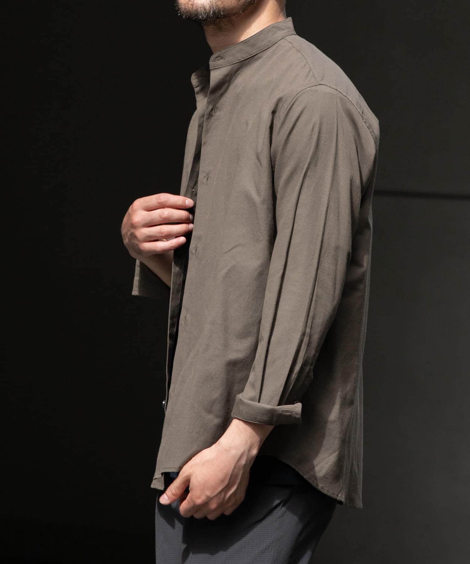 KHAKI