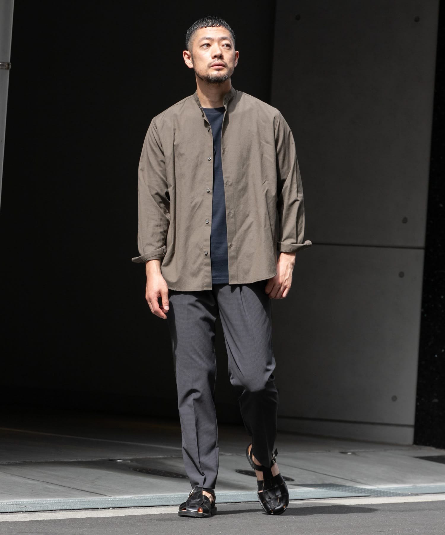 KHAKI