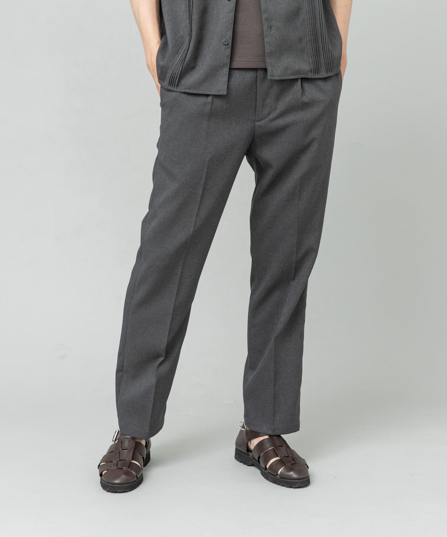 GRAY
