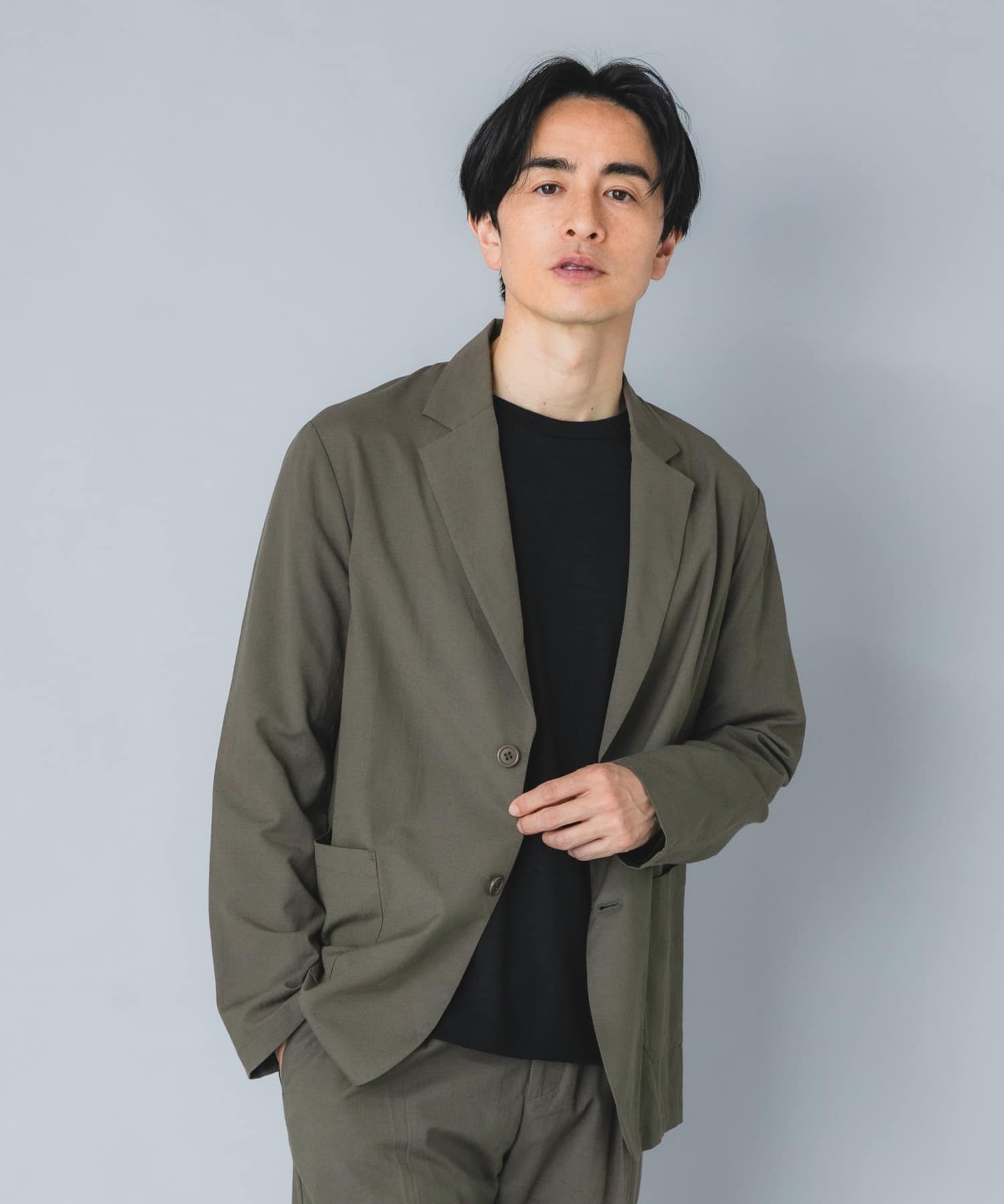 KHAKI