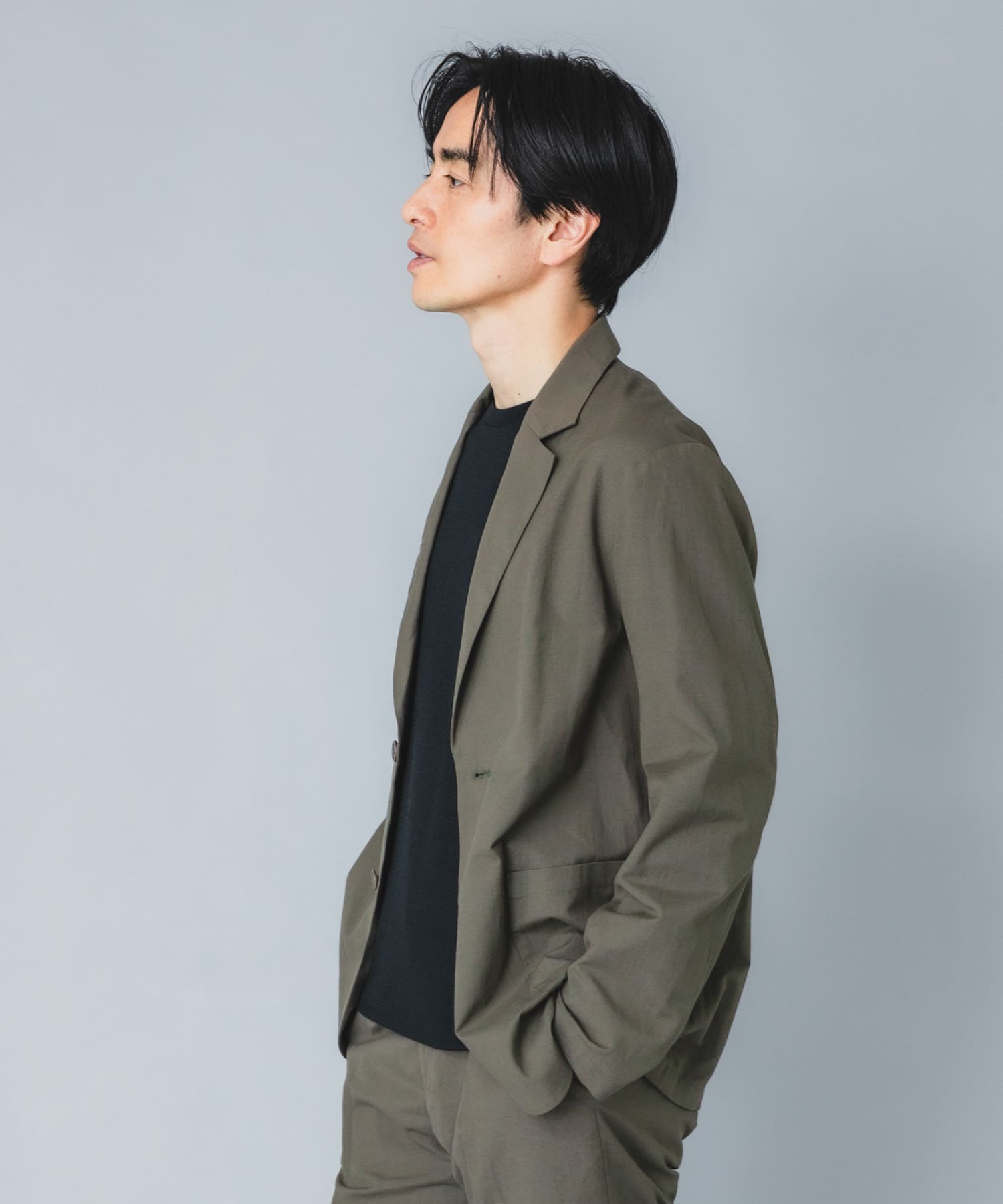 KHAKI