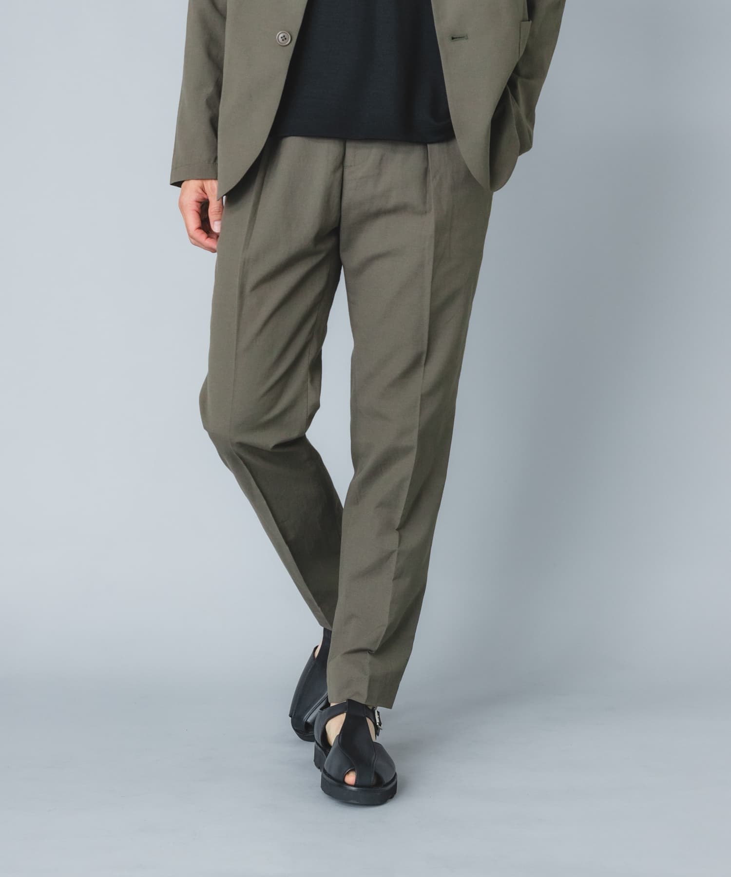 KHAKI