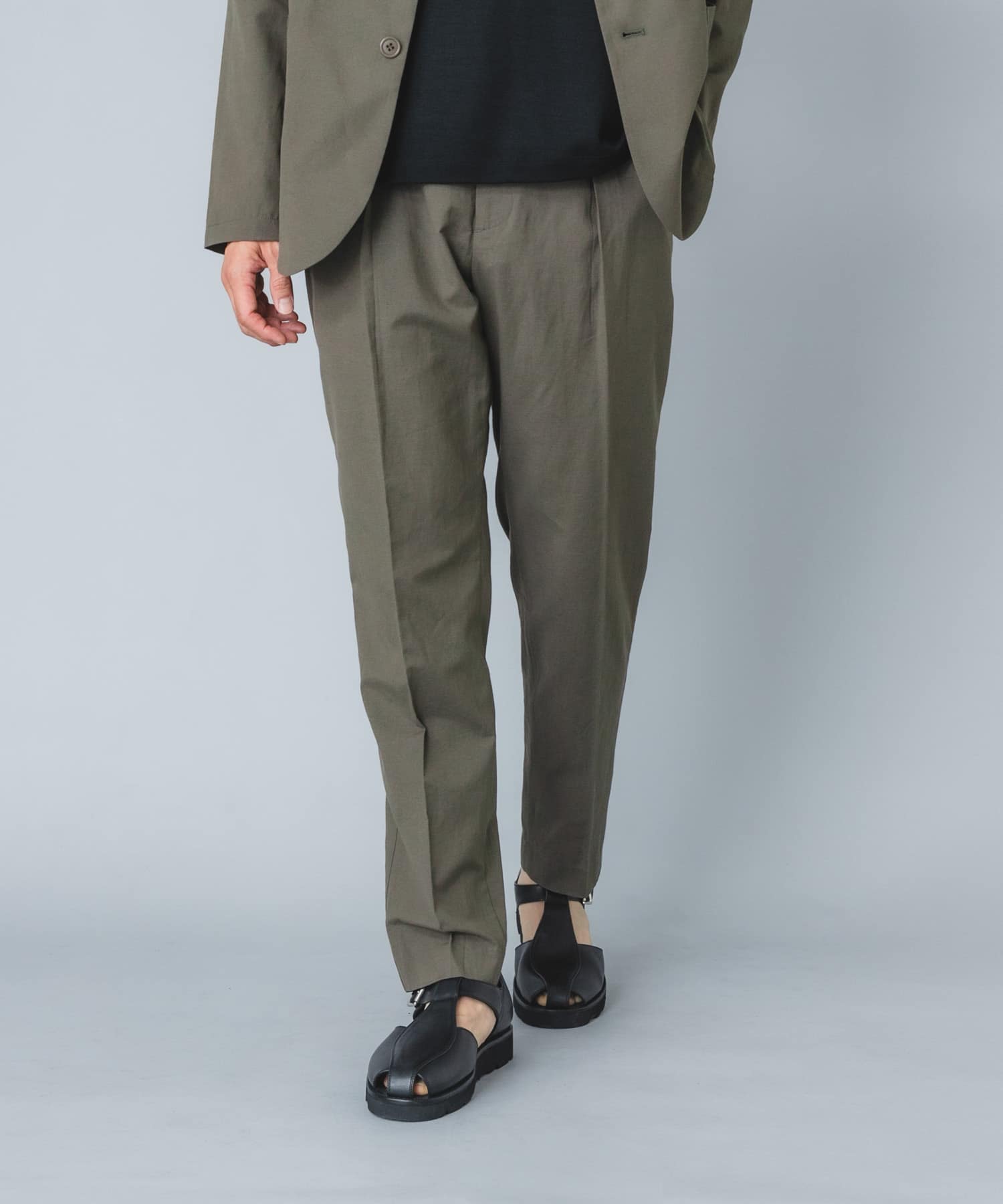 KHAKI