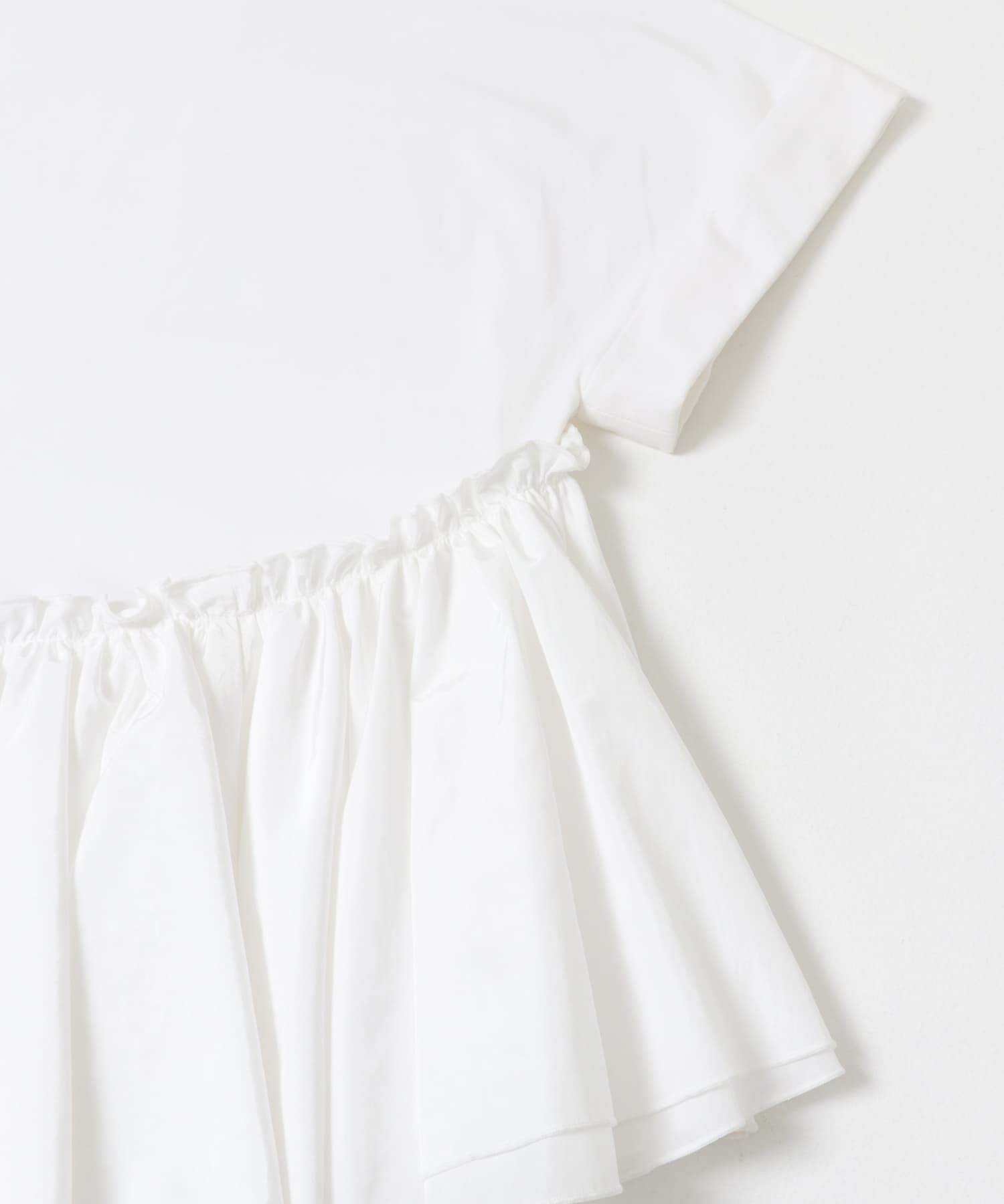 OFF WHITE
