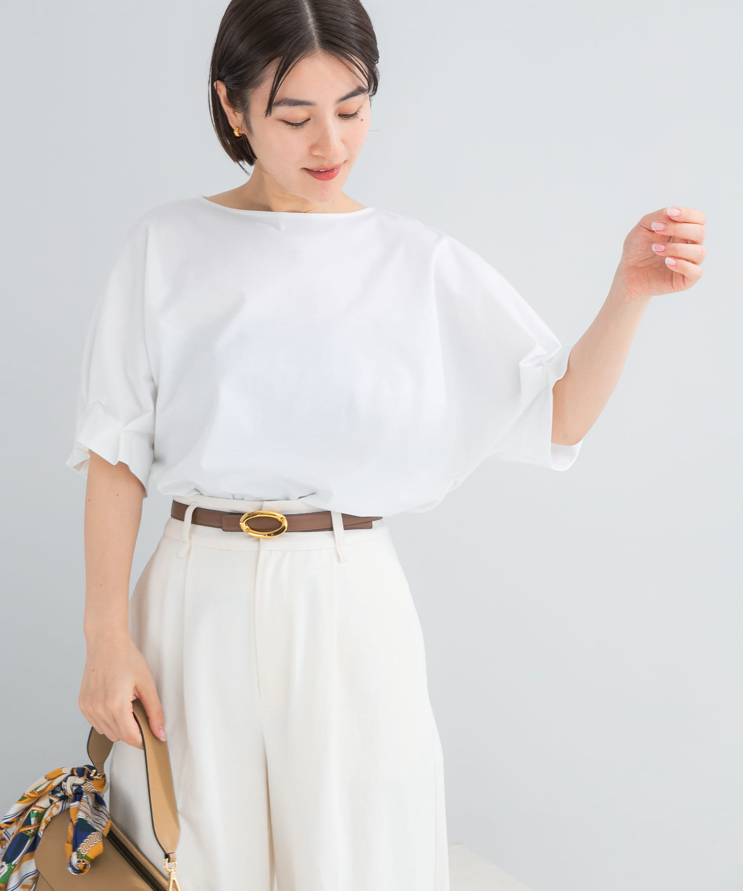OFF WHITE