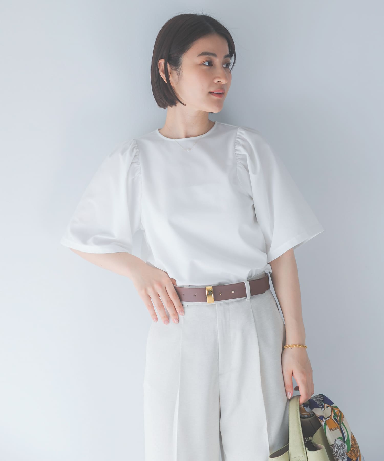 OFF WHITE
