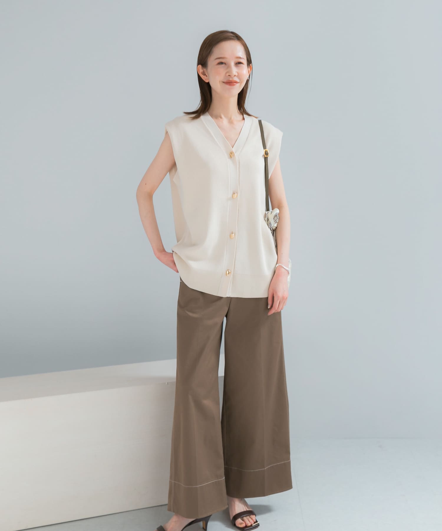 ショルダータックニットベスト(Free DARK BROWN): トップス｜URBAN