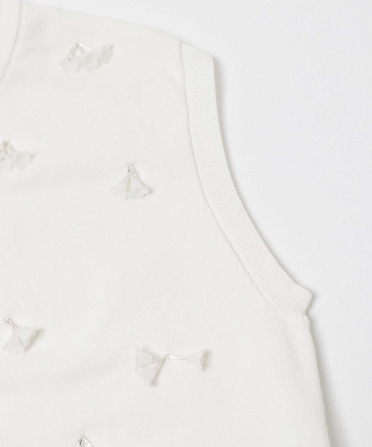 『一部WEB限定カラー』フラワーモチーフニットベスト BEADS WH Free