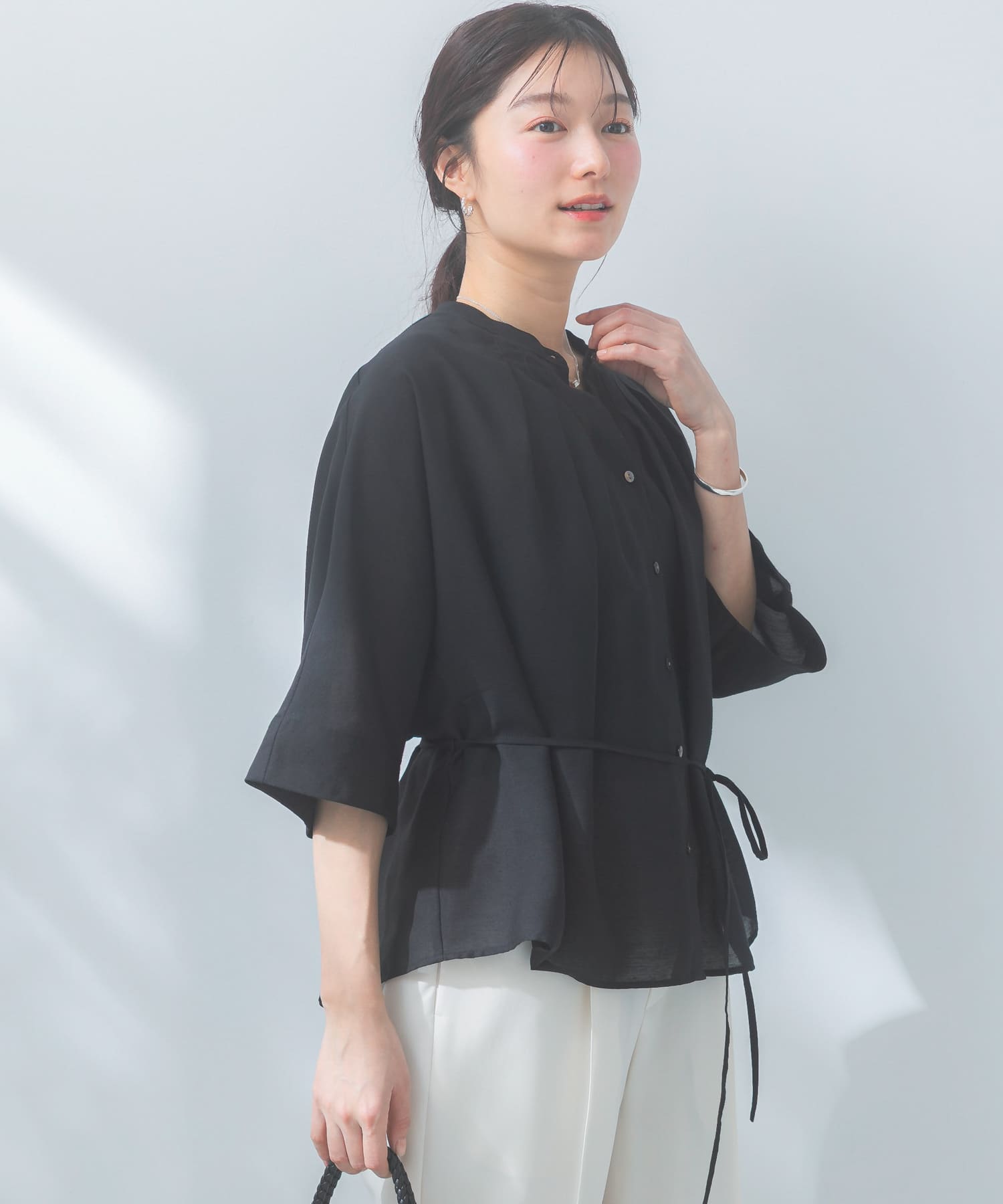 『WEB/一部店舗限定』リネン混ドルマンタックブラウス