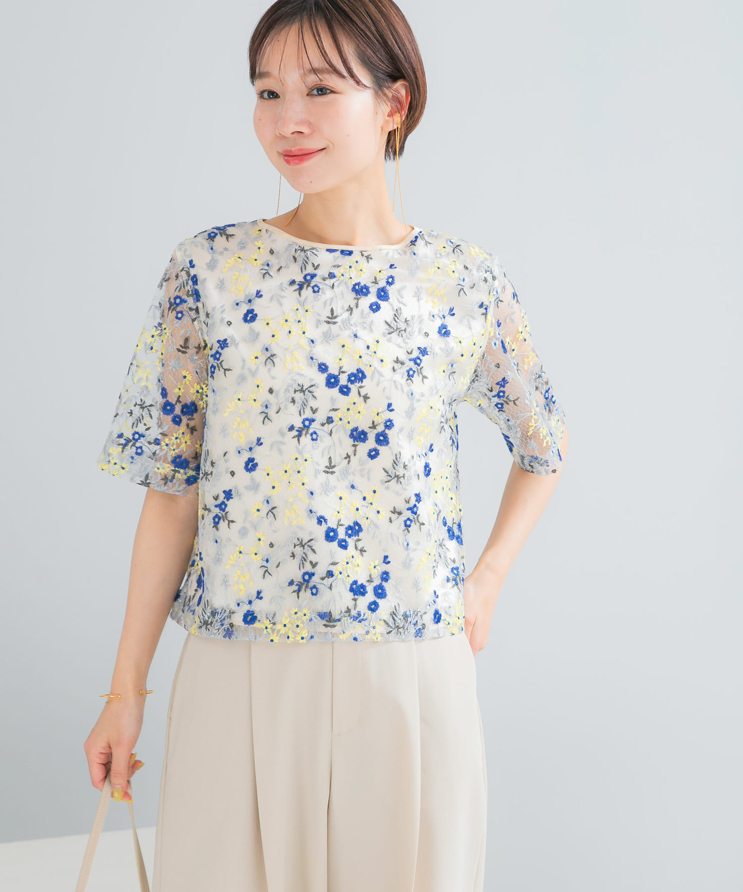 フラワー刺繍セミシアーブラウス(Free BLUE×YEL): トップス｜URBAN
