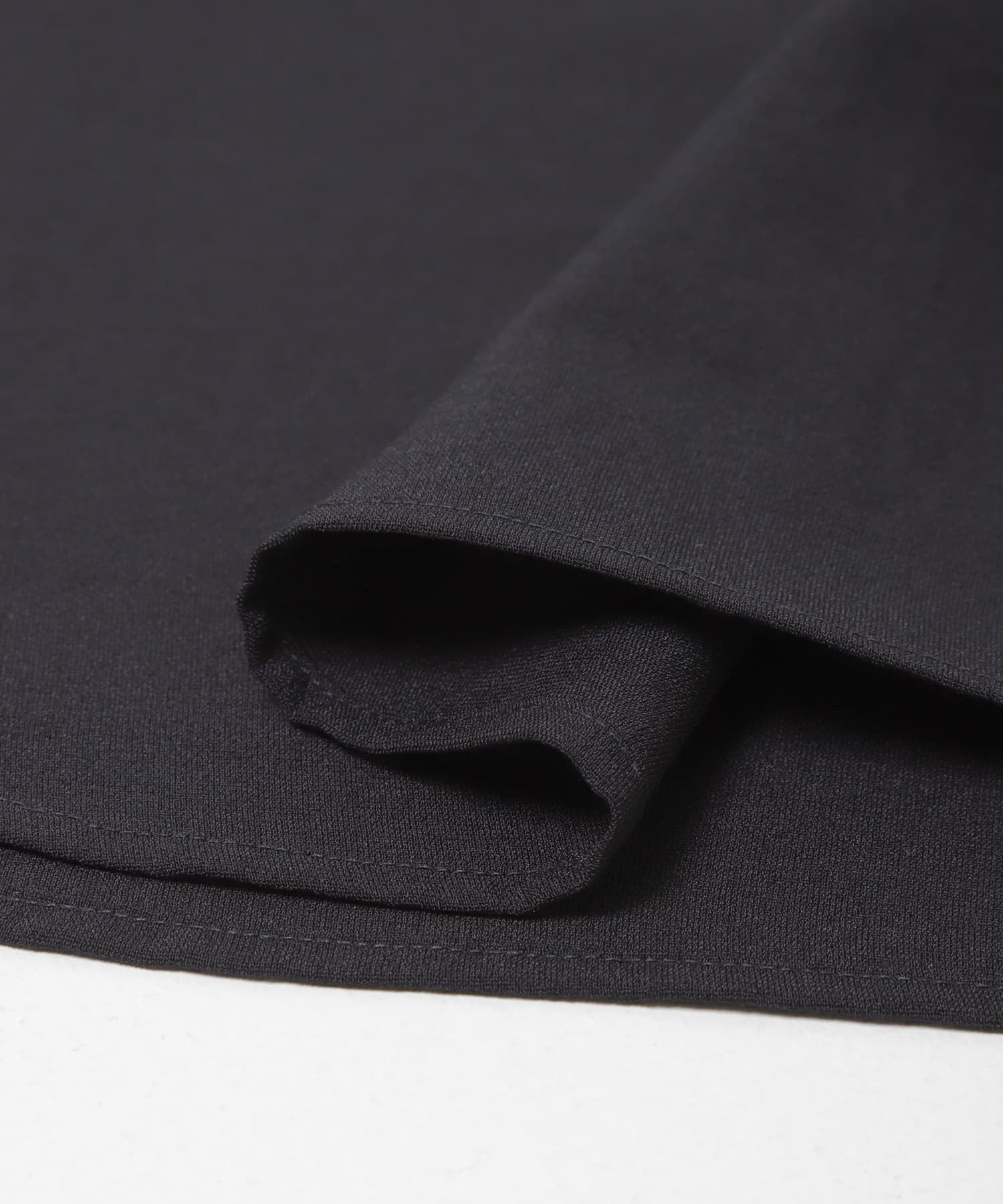 『UR TECH DRYLUXE』 デザインスリーブブラウス NAVY Free