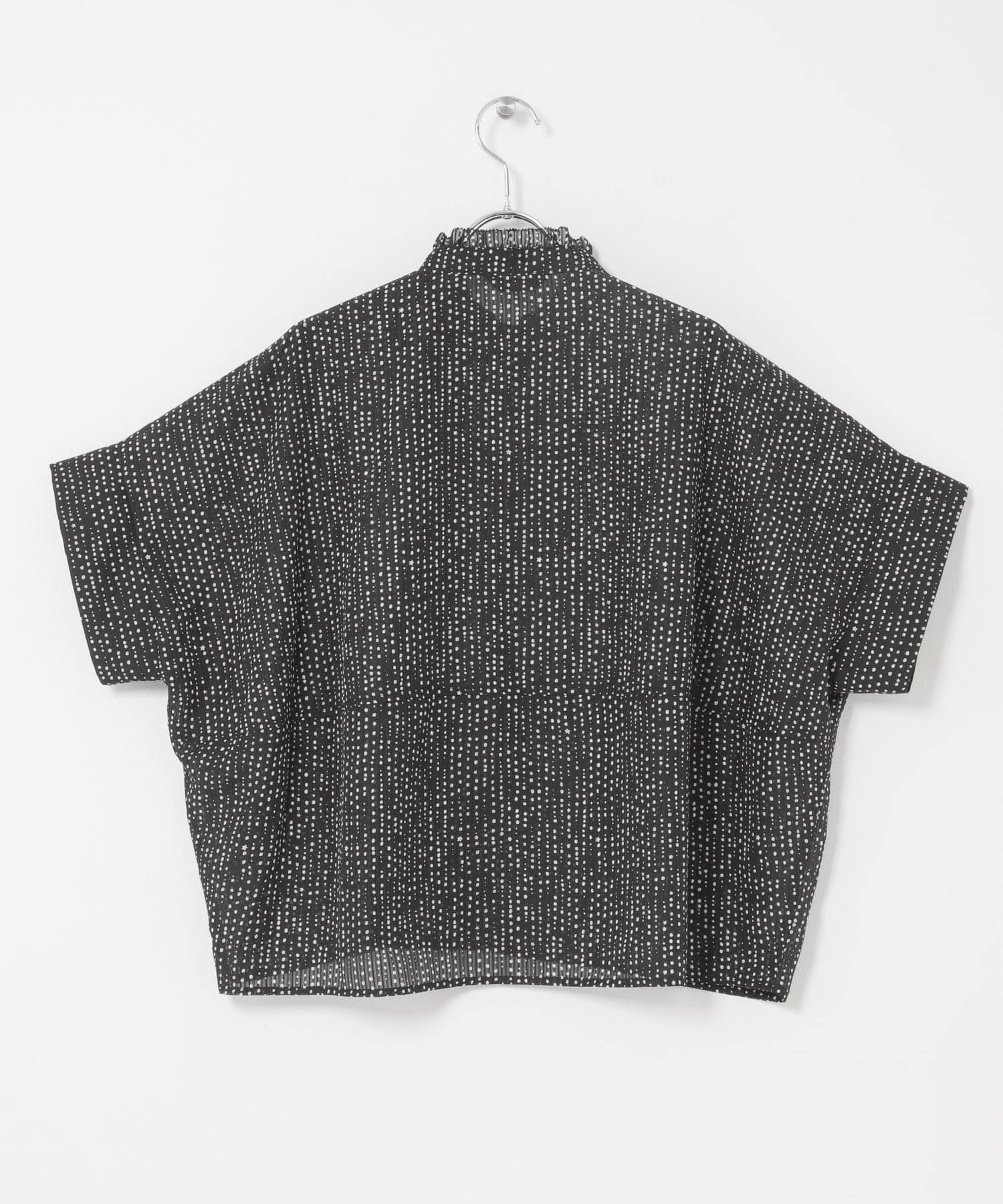 ウォッシャブルドットフリルネックブラウス BLACK DOT Free