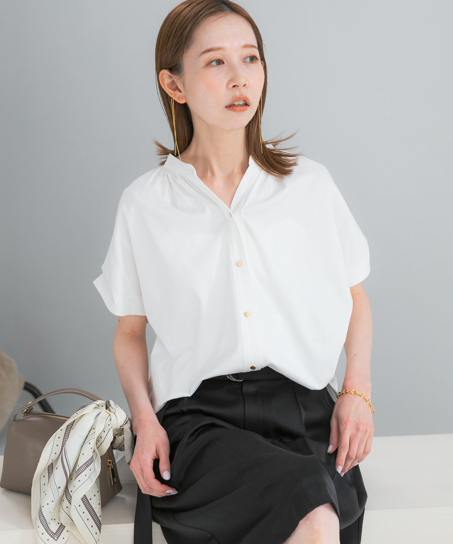 OFF WHITE