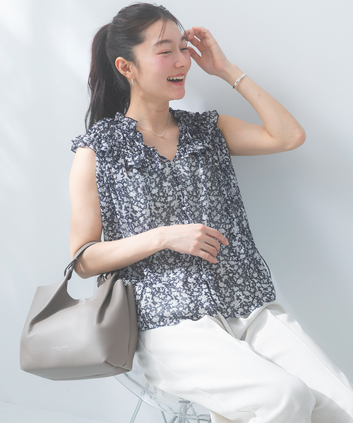 『WEB限定』フラワープリントフリルブラウス