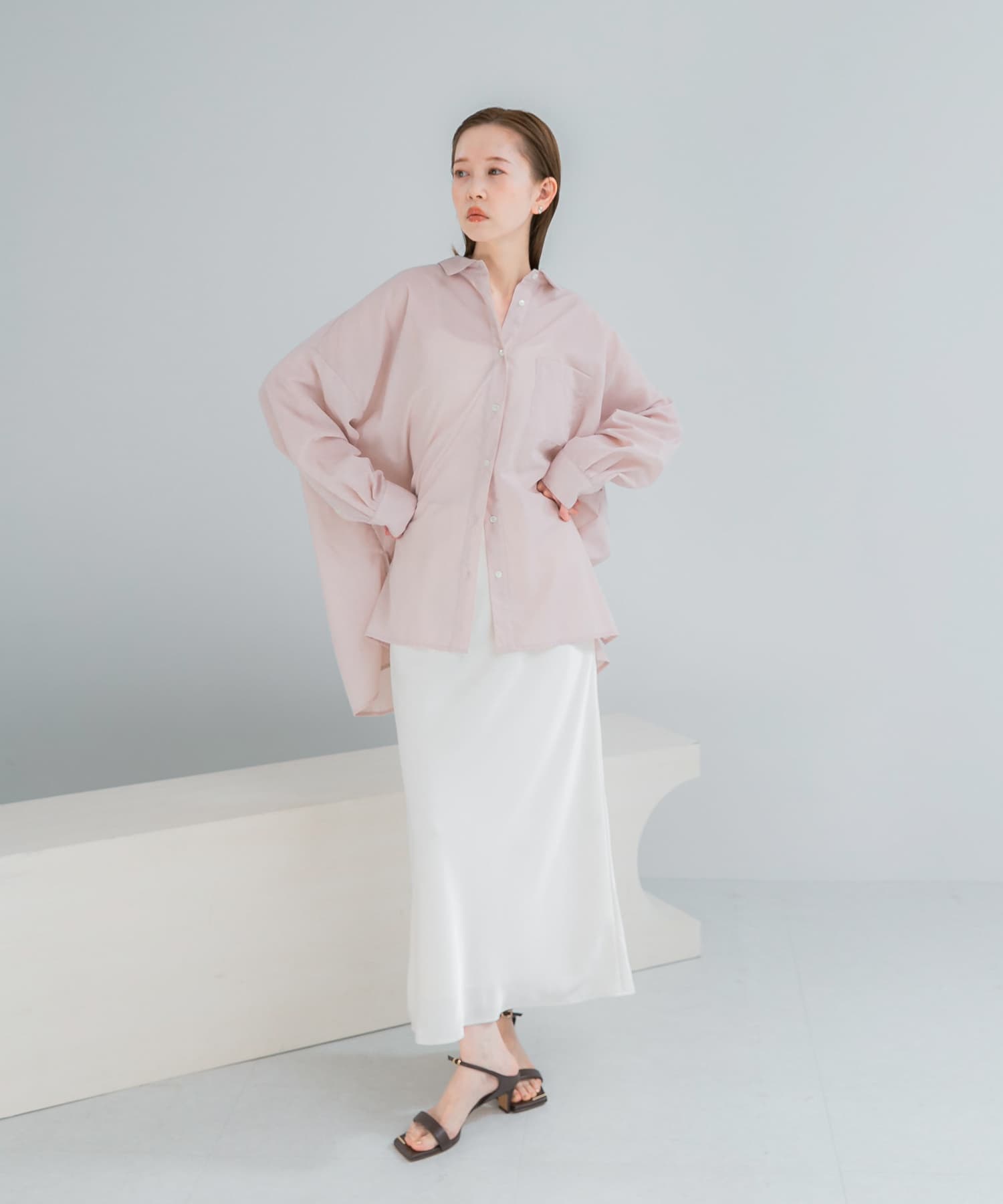 LIGHT PINK