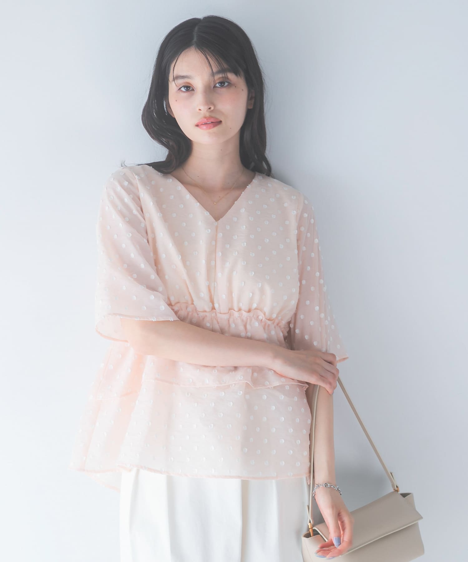 L.BEIGE