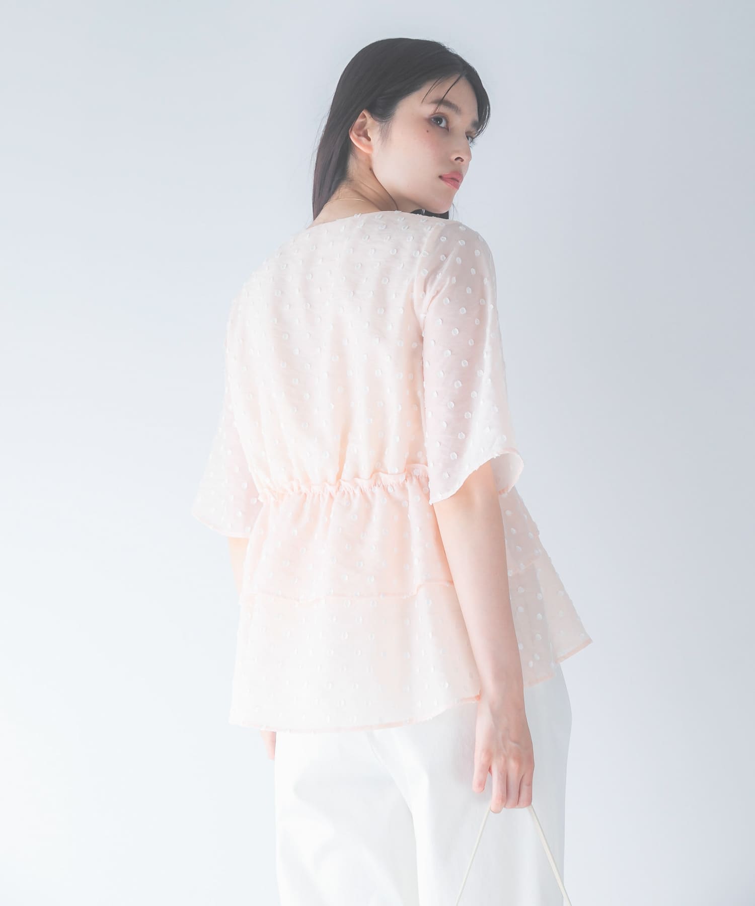 L.BEIGE
