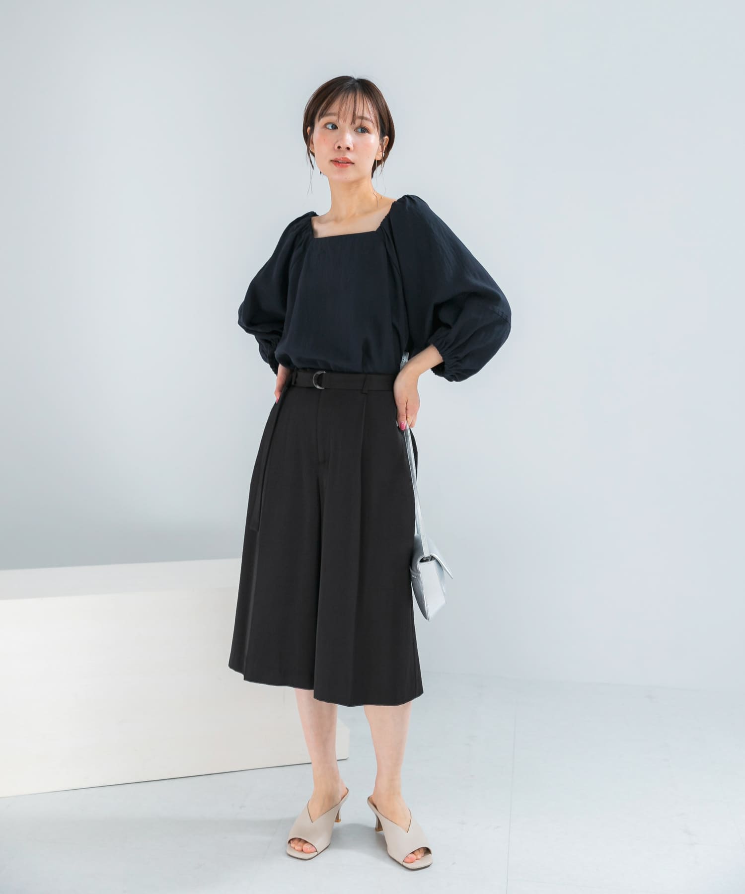 スラブサテンハーフパンツ(36 BLACK): ボトム｜URBAN RESEARCH公式