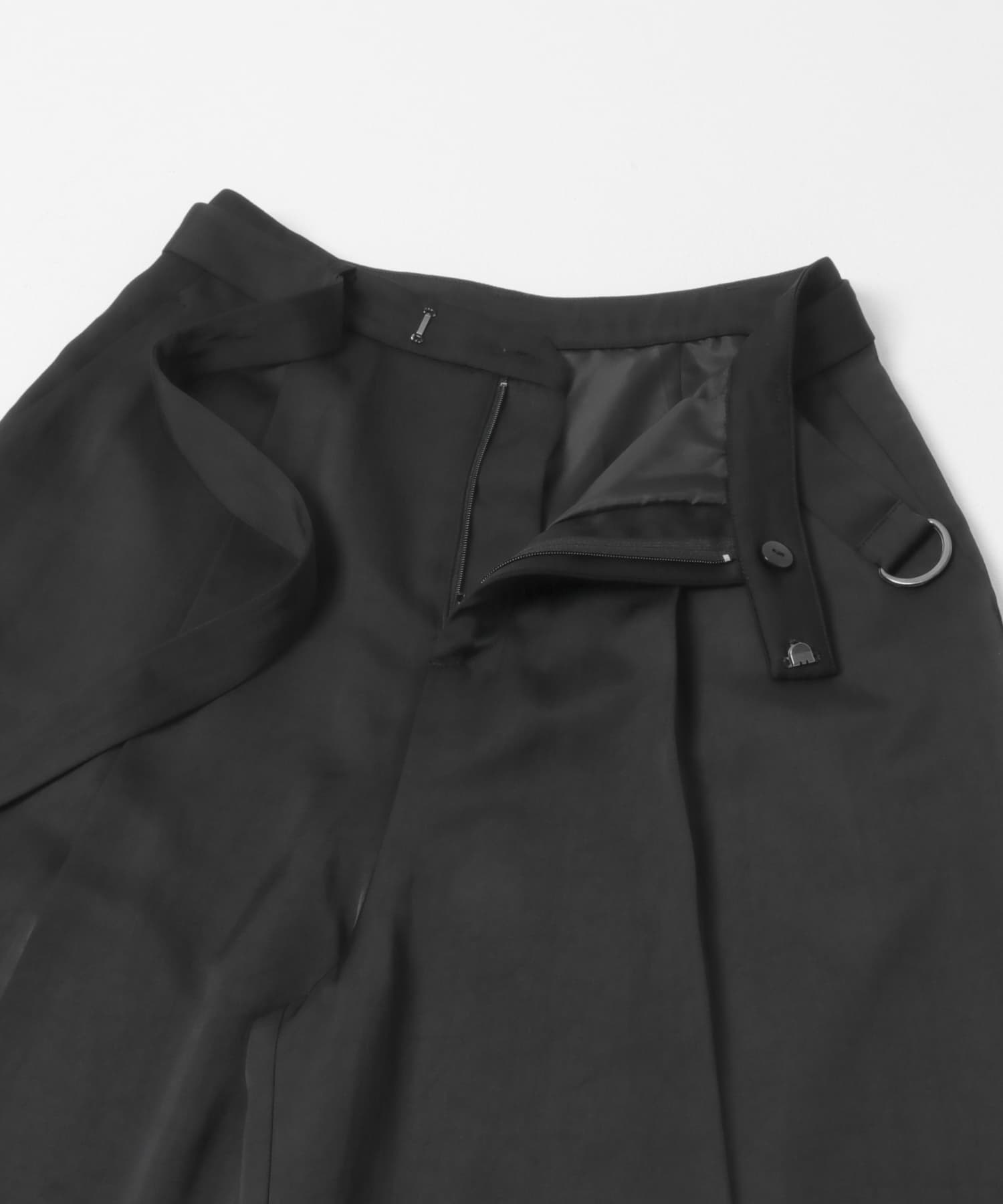 スラブサテンハーフパンツ BLACK 36