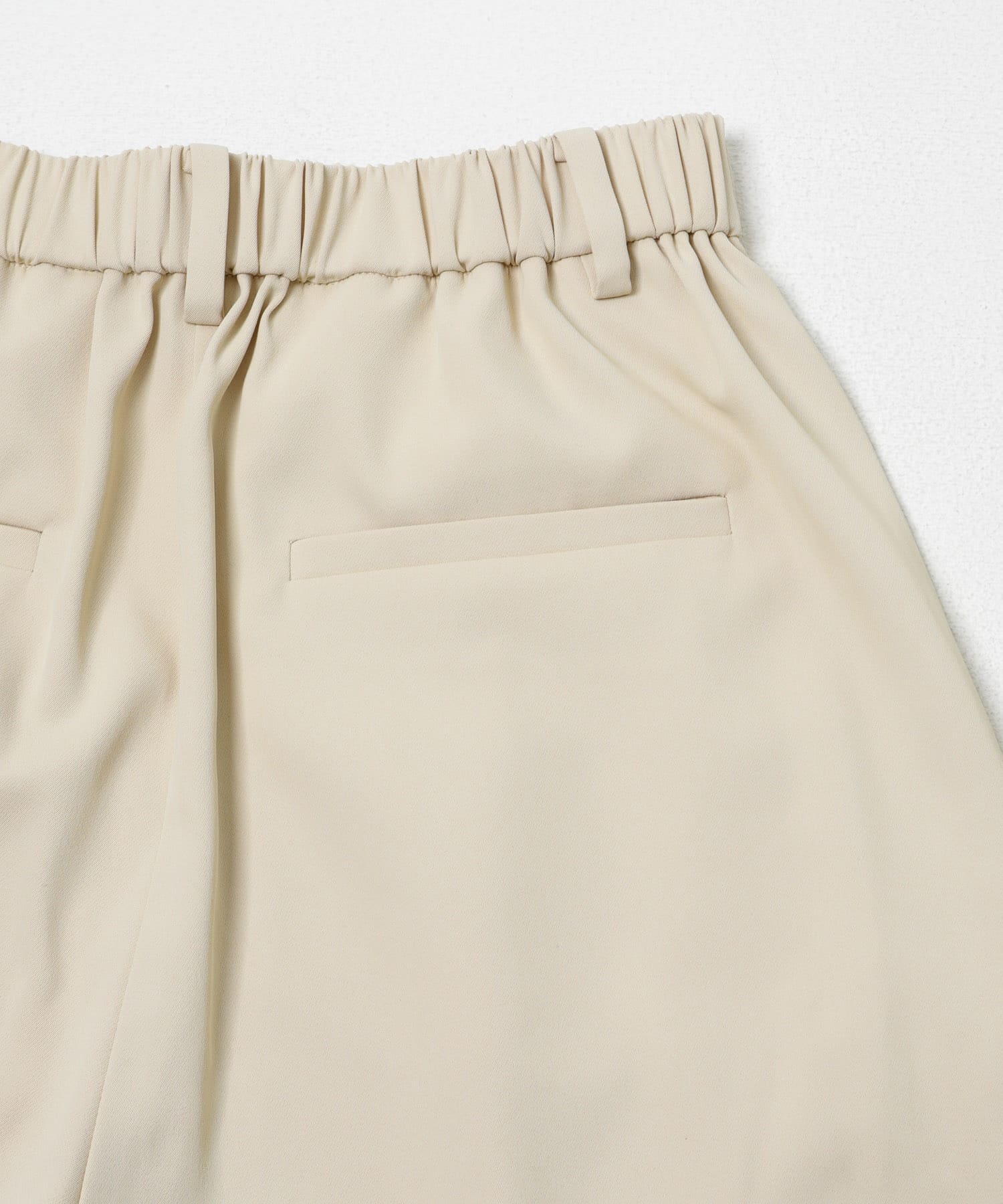 LIGHTBEIGE
