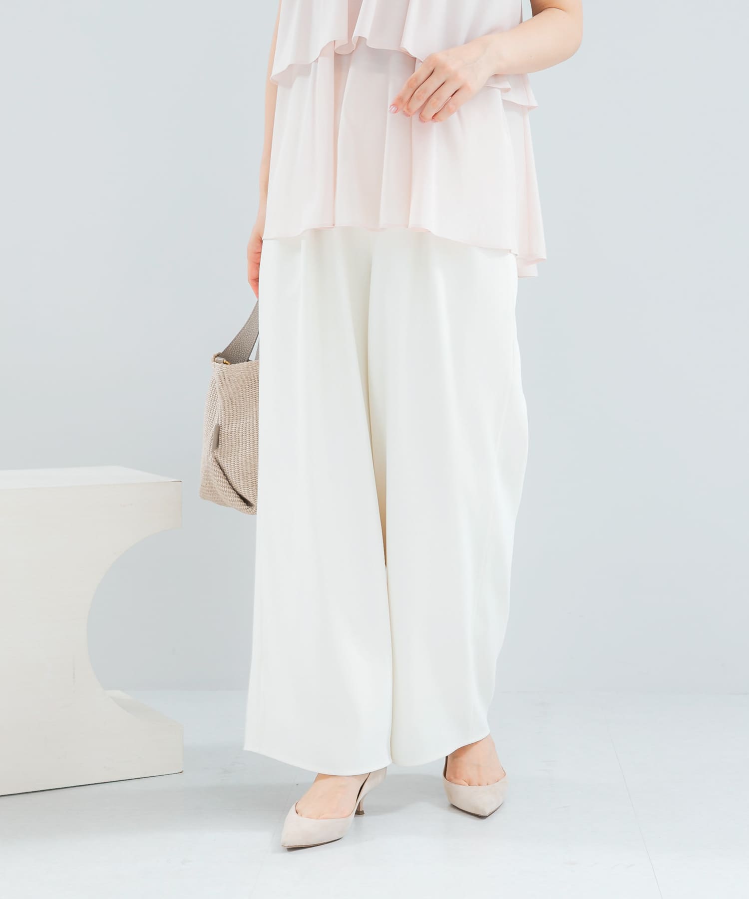 撥水イージーストレートパンツ