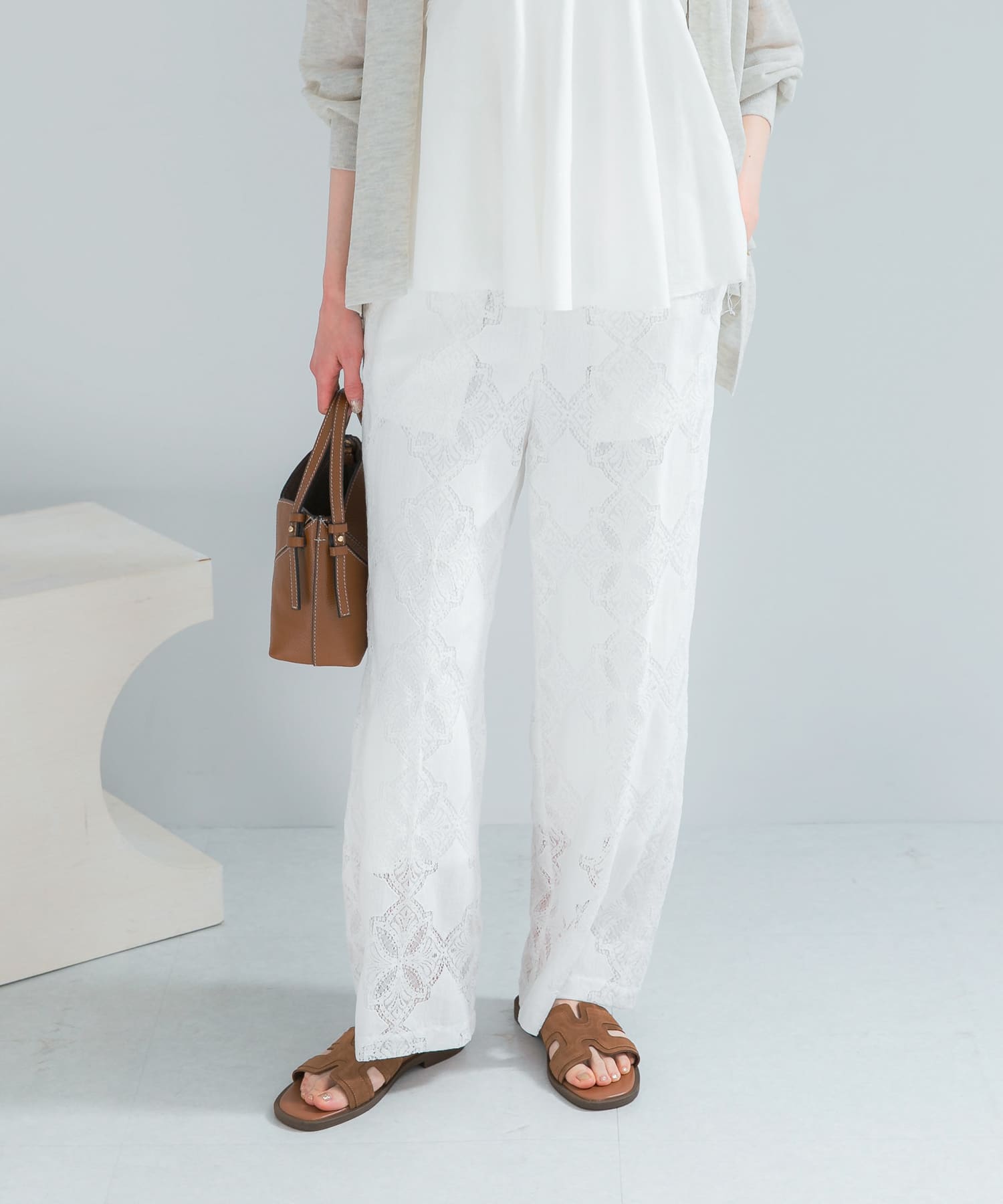 パネルレースストレートイージーパンツ