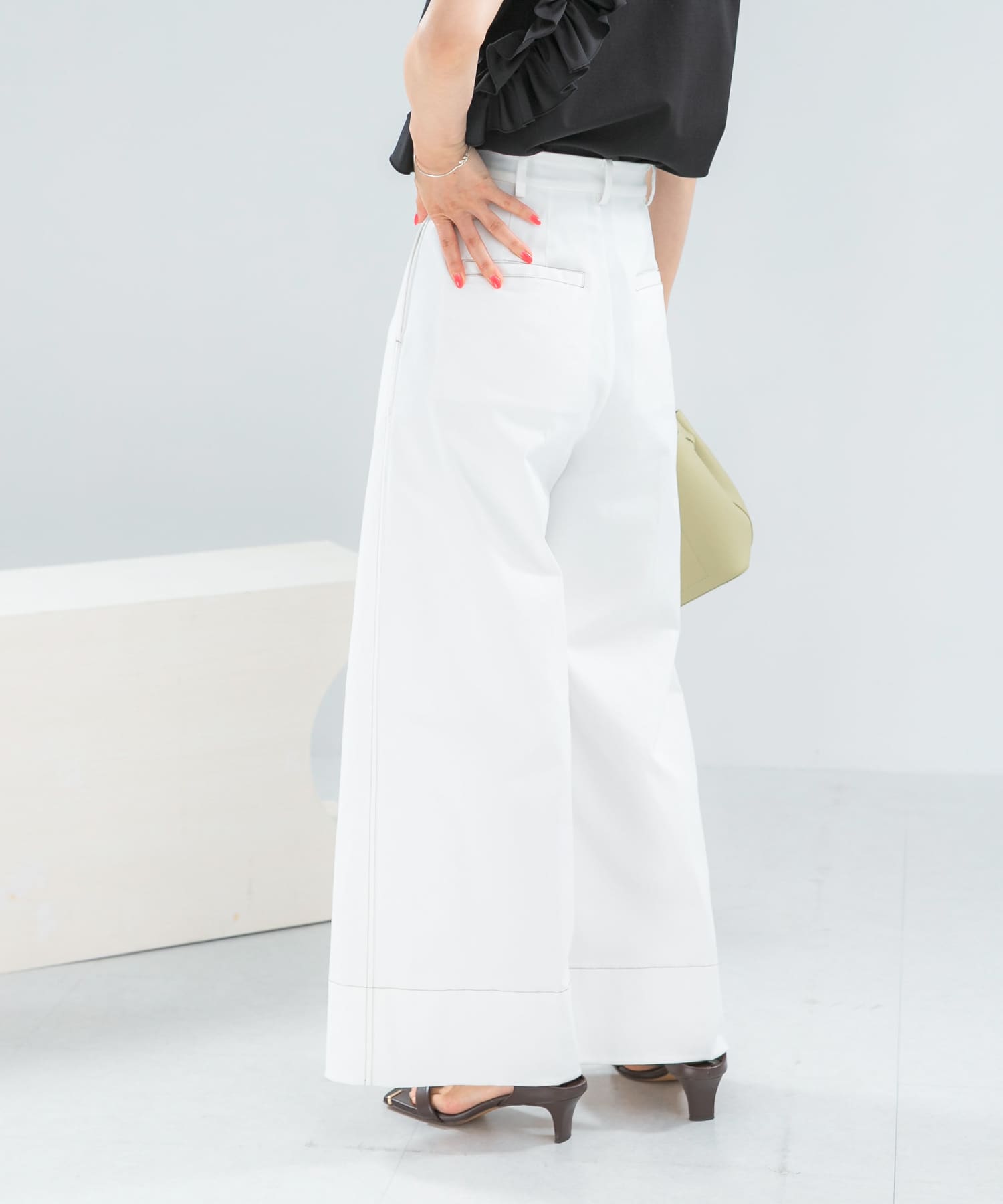 コットンツイルワイドパンツ(36 WHITE): ボトム｜URBAN RESEARCH公式