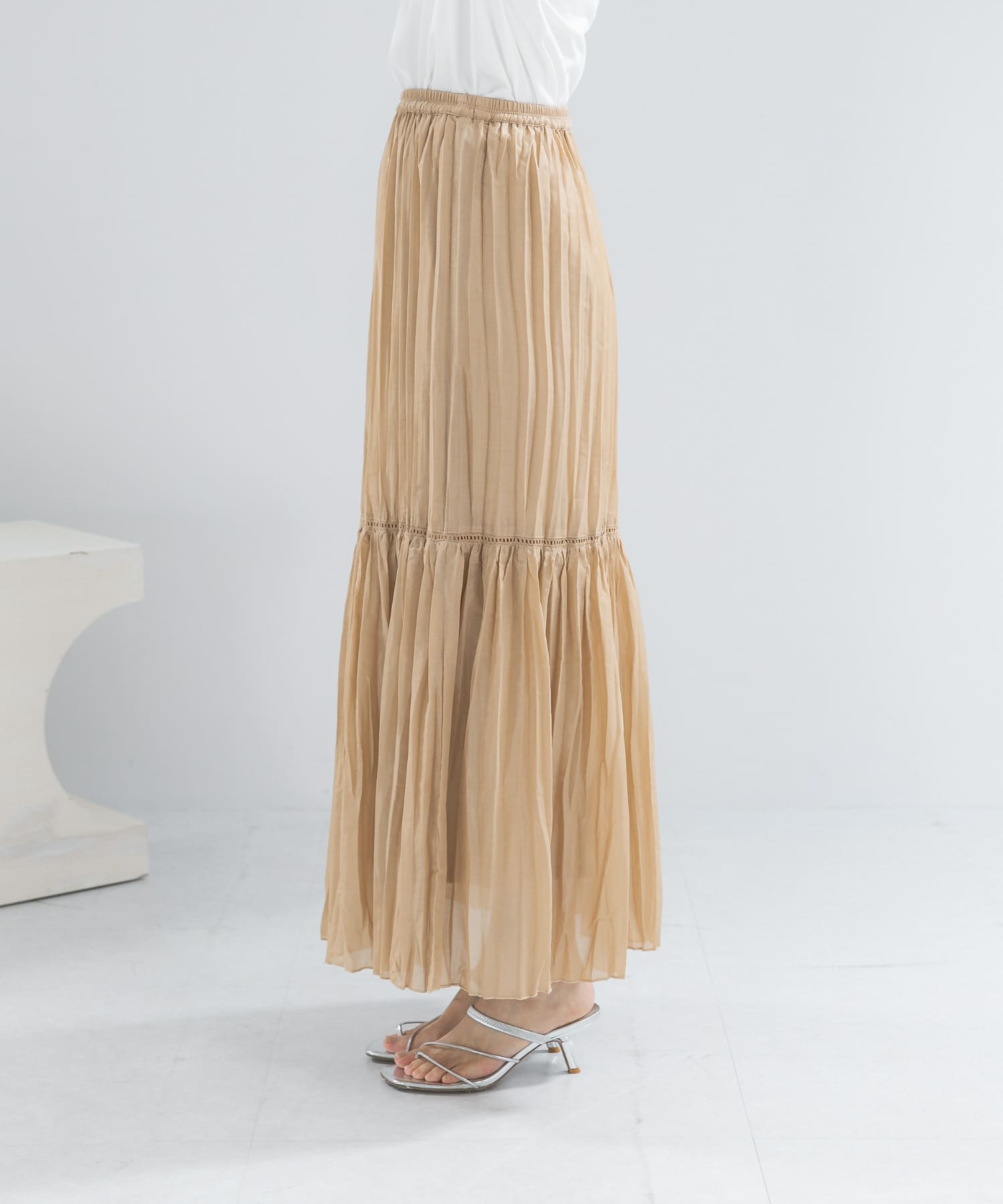 Y/BEIGE