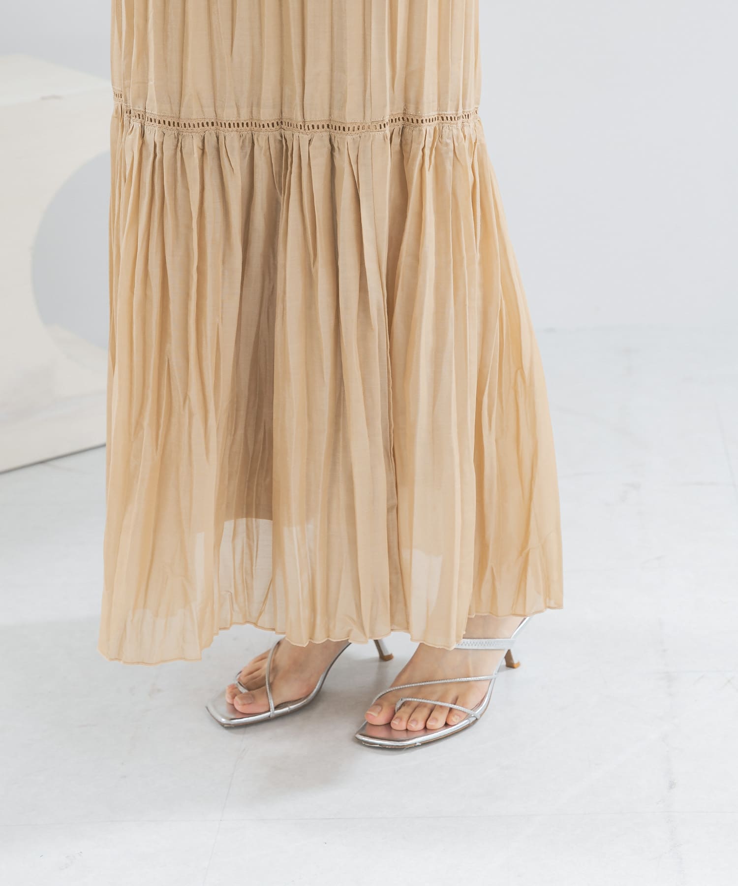 Y/BEIGE
