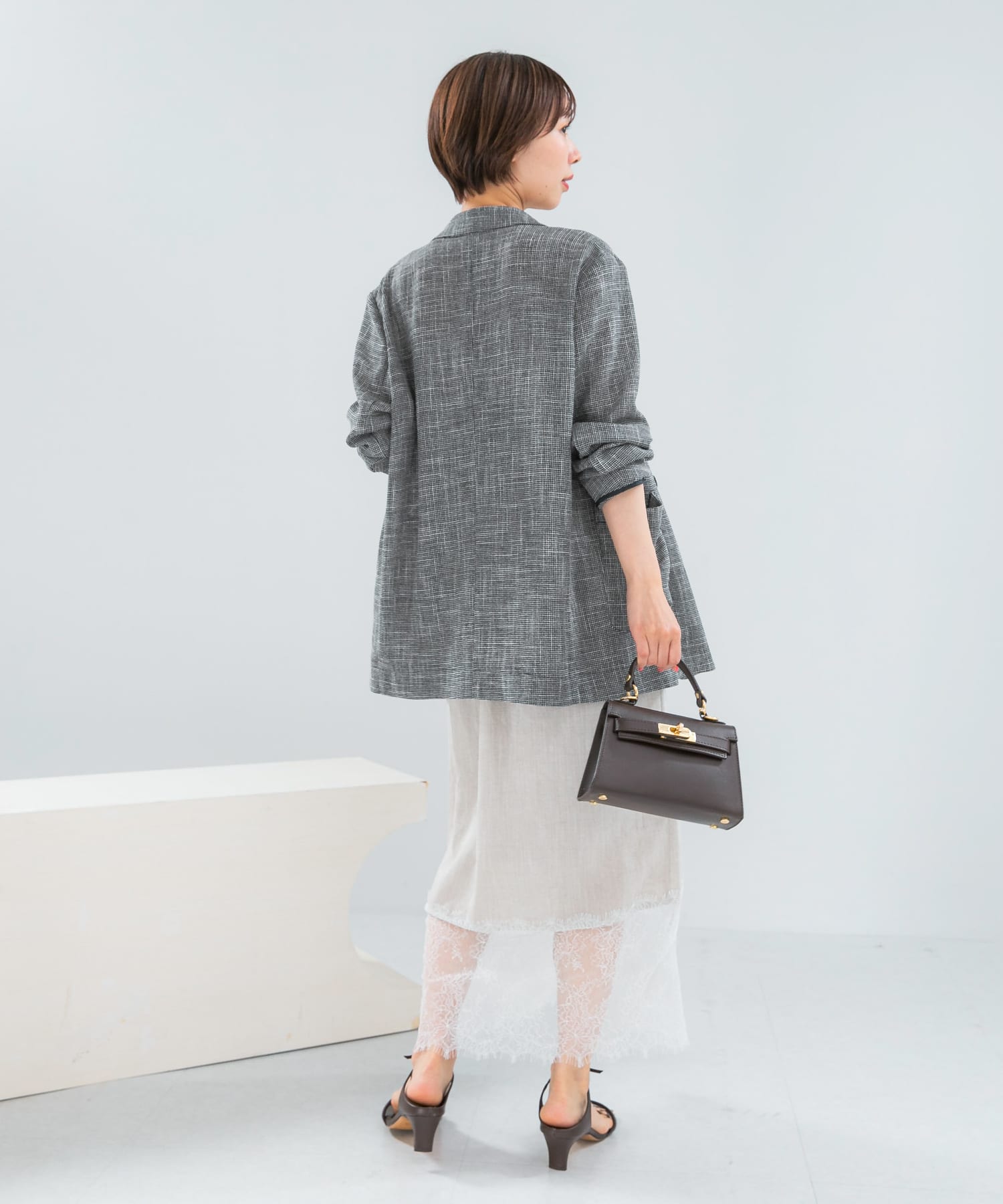 L.BEIGE