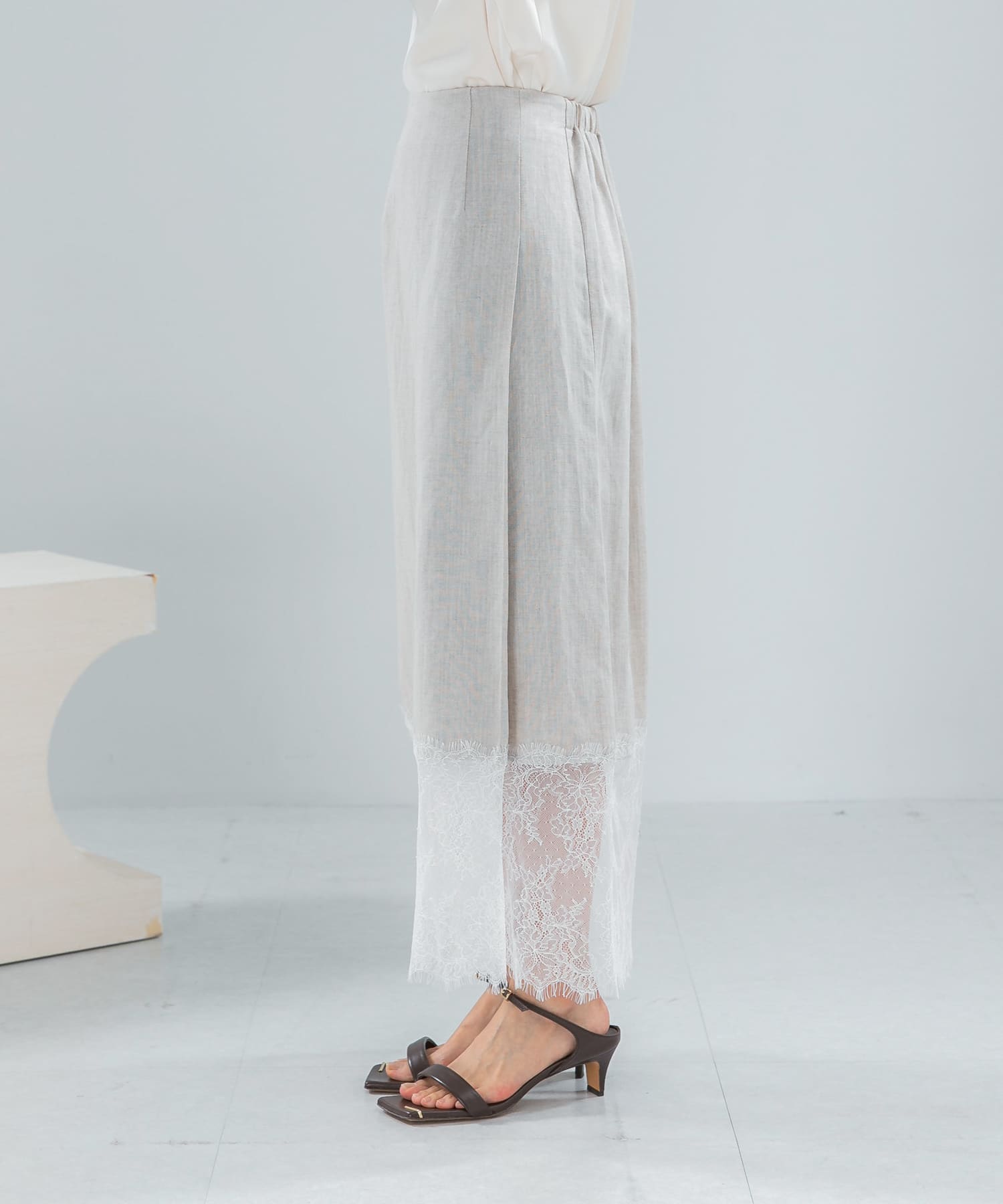 L.BEIGE