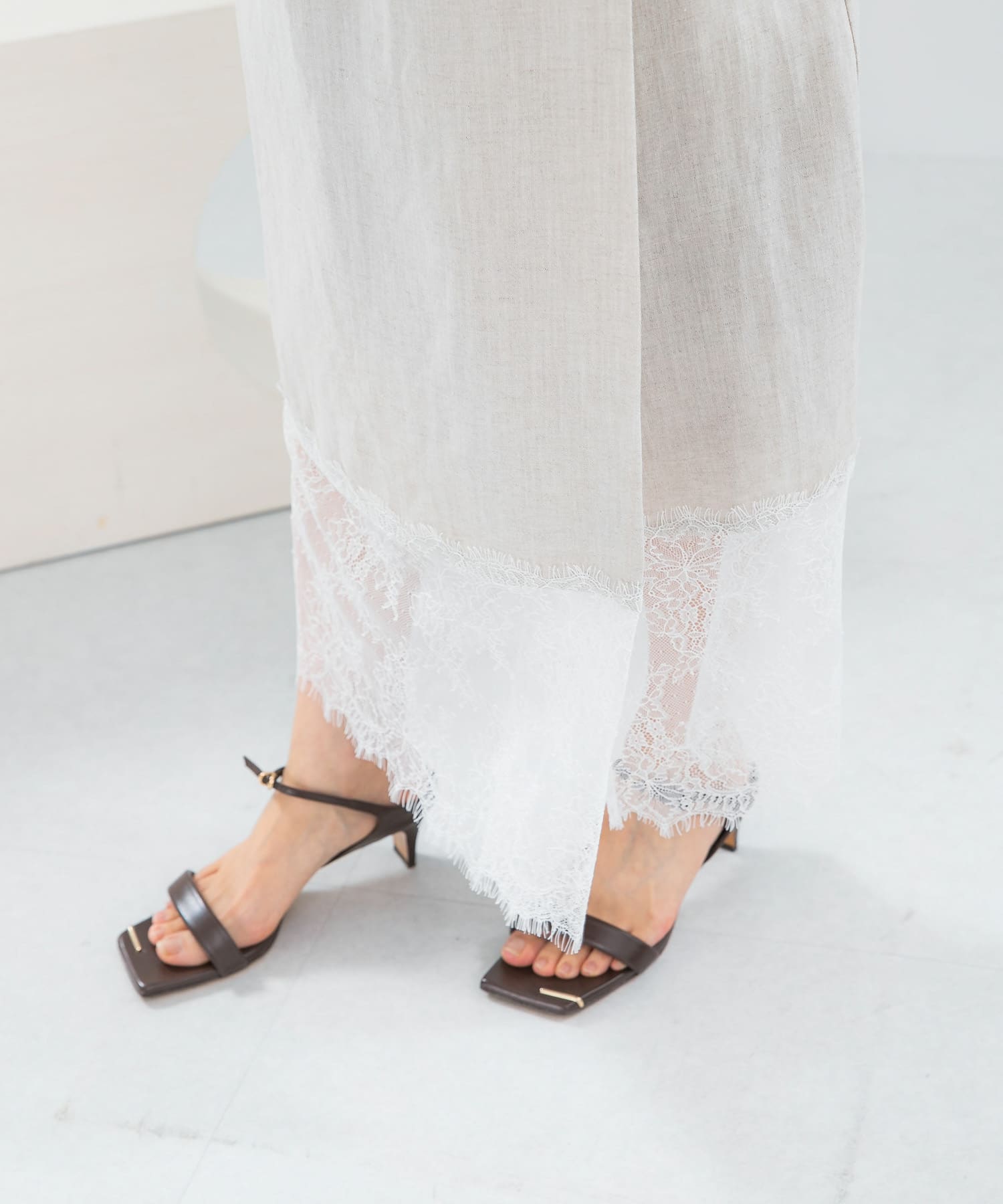 L.BEIGE