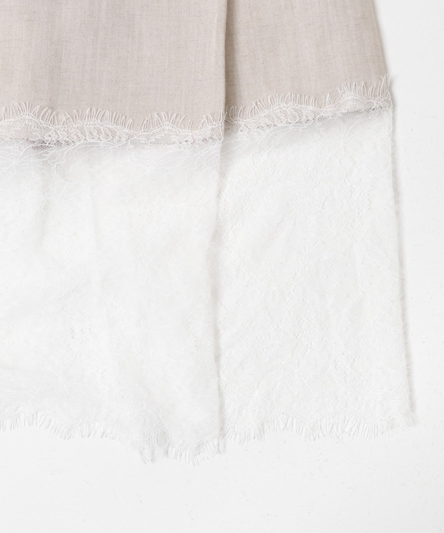 L.BEIGE