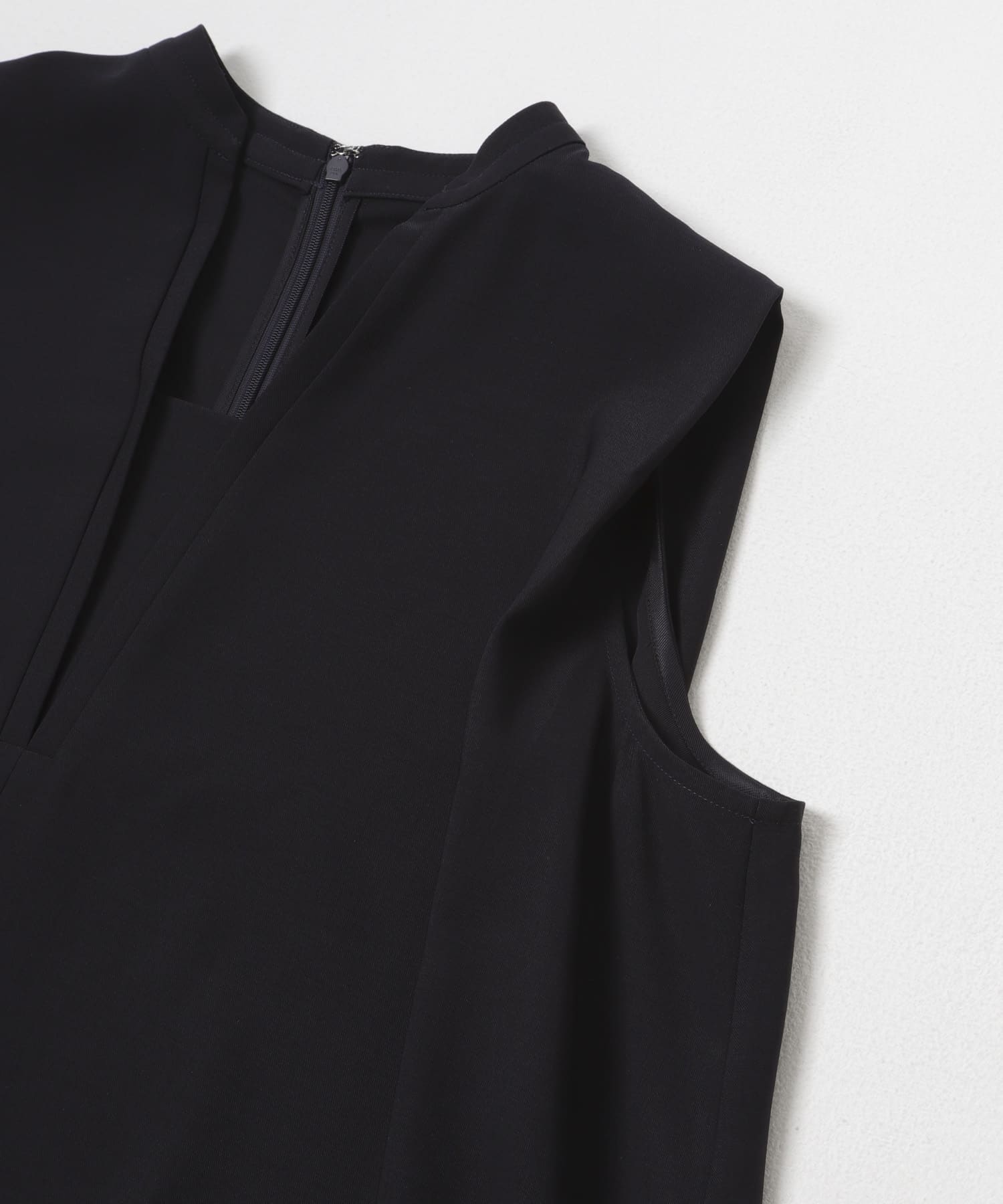 クールタッチ 吸水速乾キーネックフレアワンピース D/NAVY Free