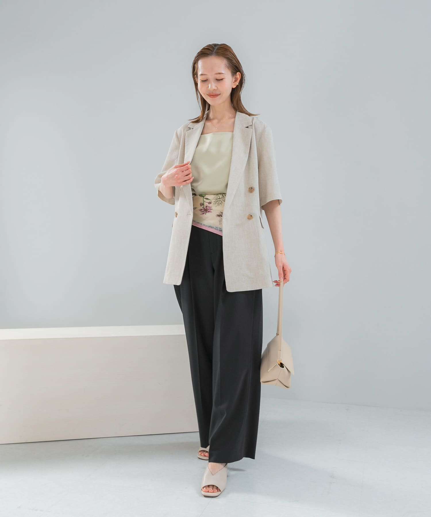 L.BEIGE