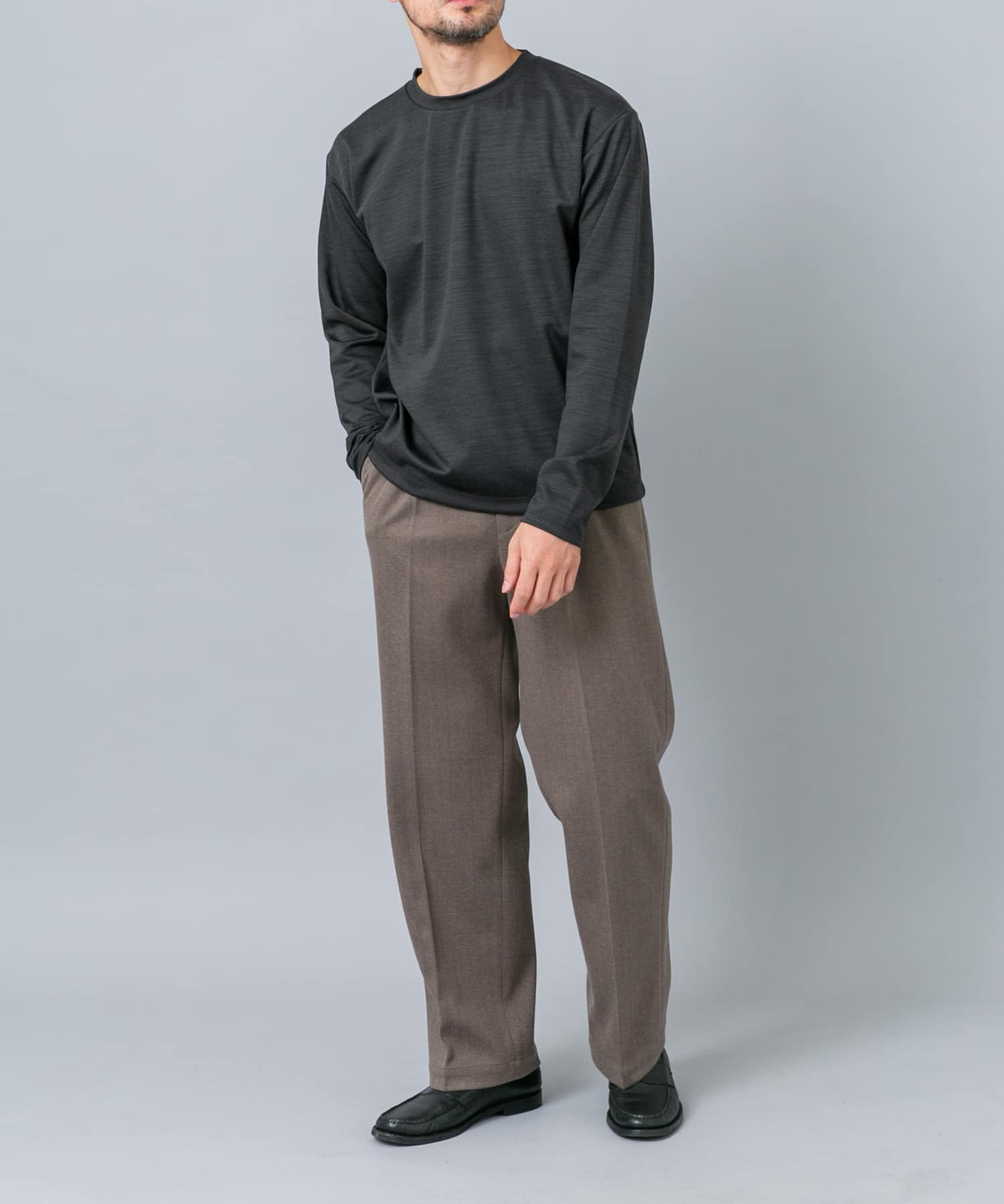 GRAY
