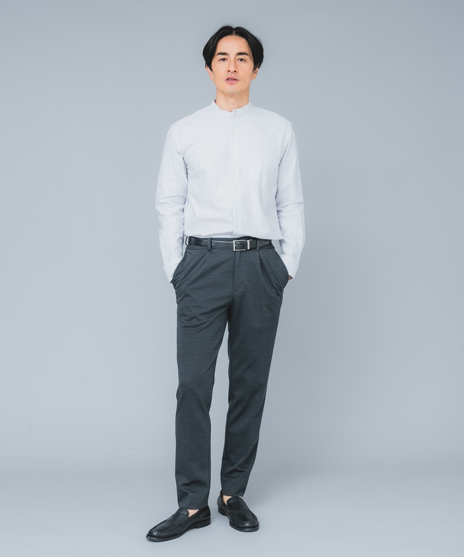 GRAY