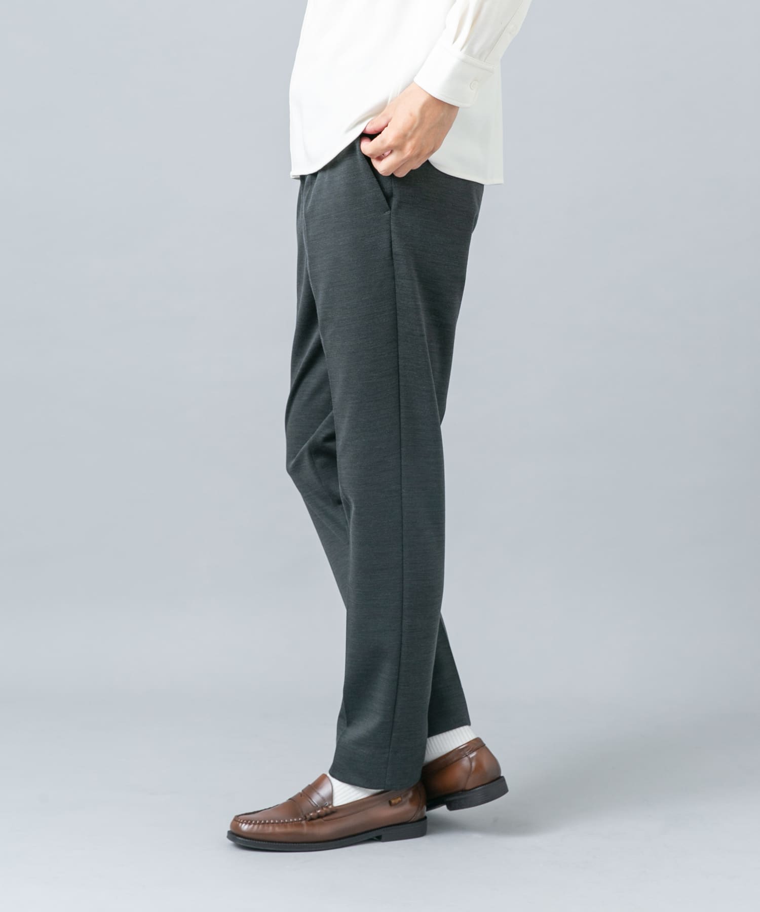 GRAY