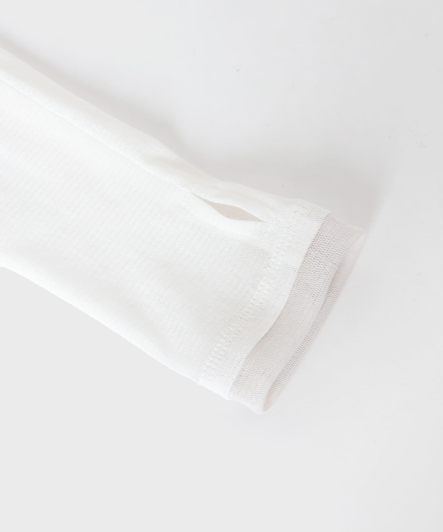 OFF WHITE