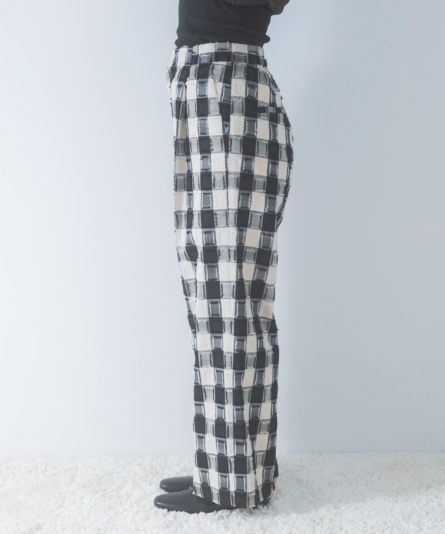 WEB限定』チェックジャガードストレートパンツ(36 BLACK): ボトム