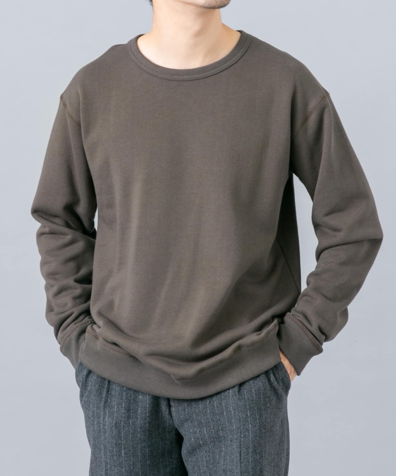 KHAKI