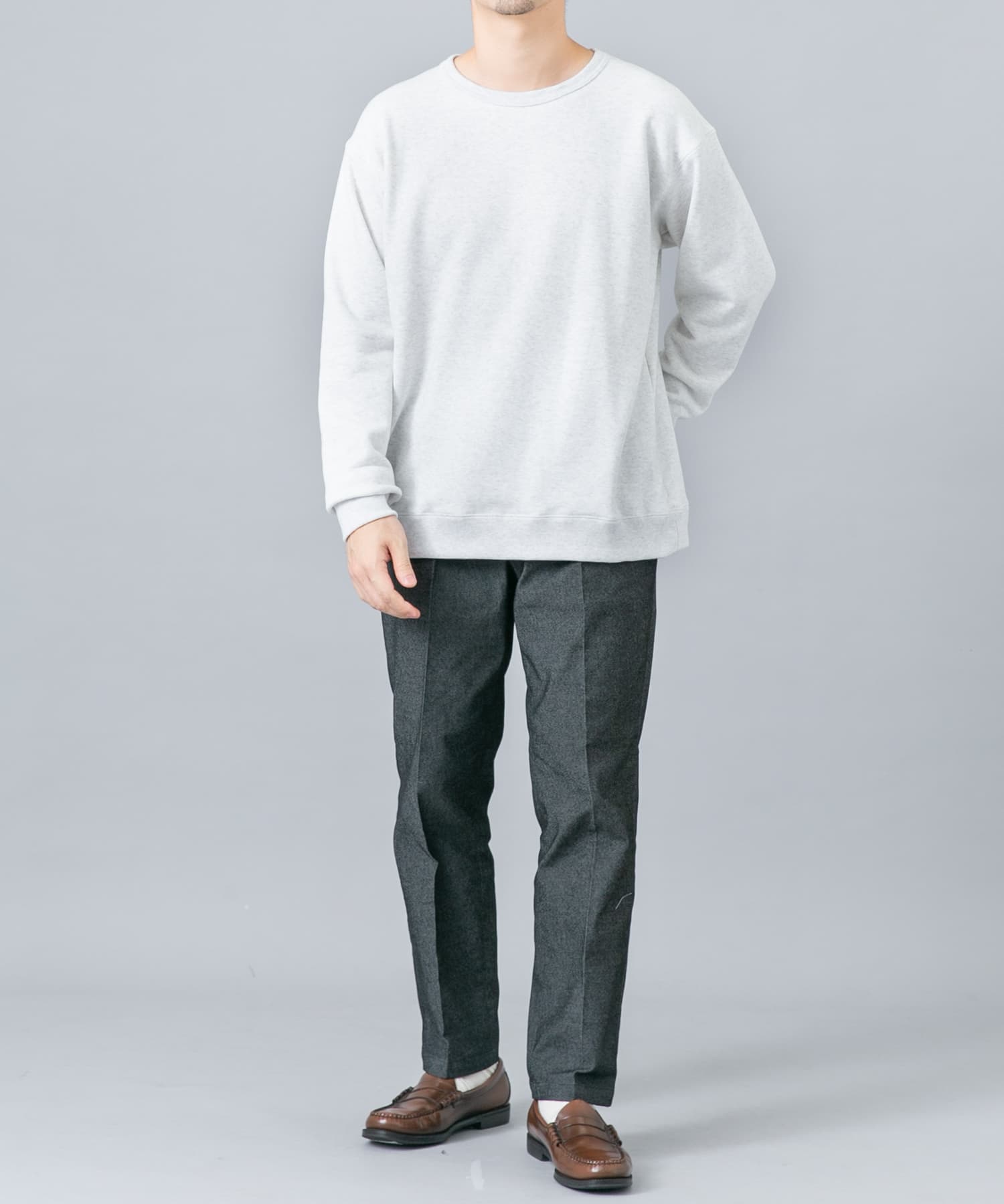 OFF WHITE