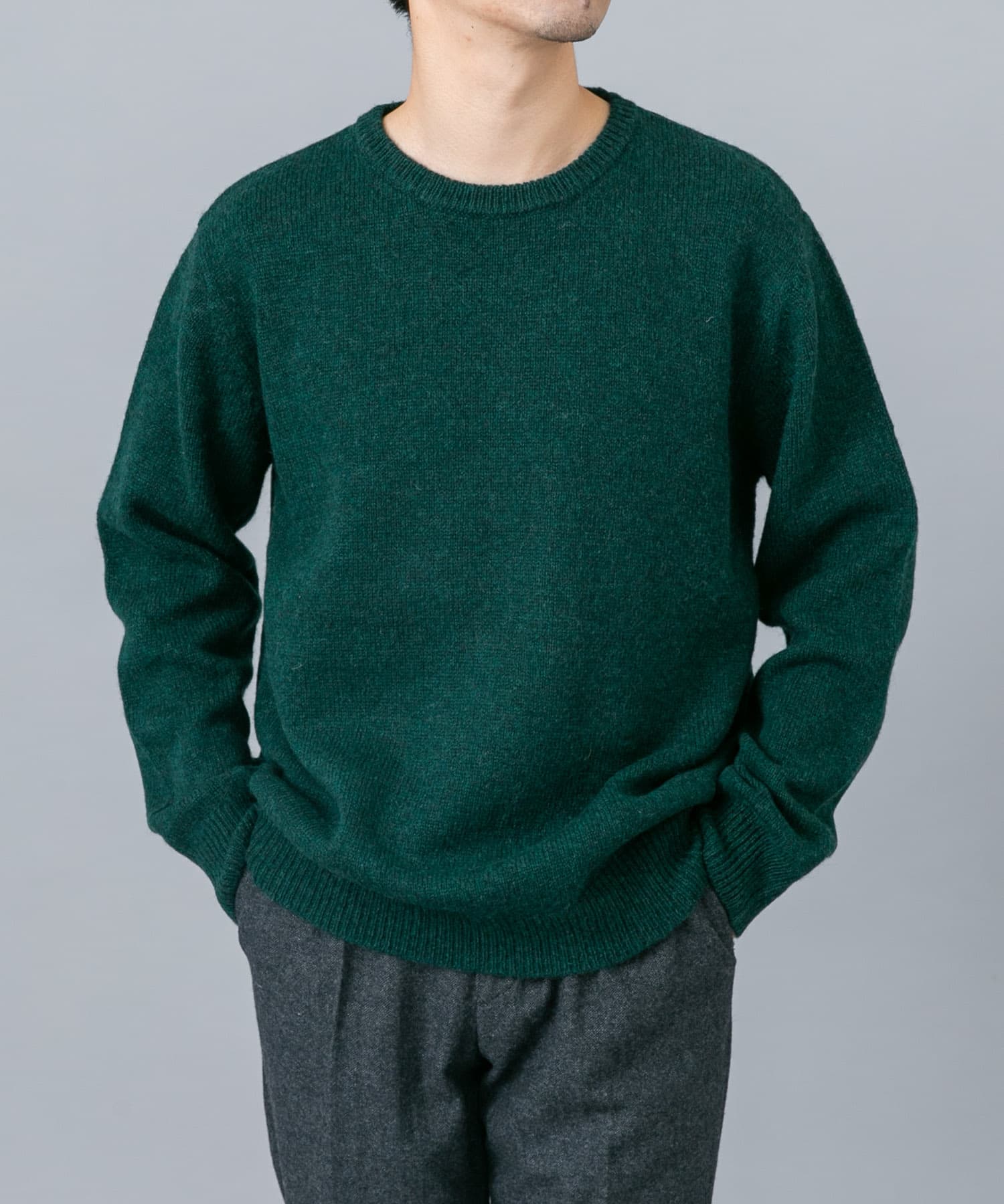 GREEN