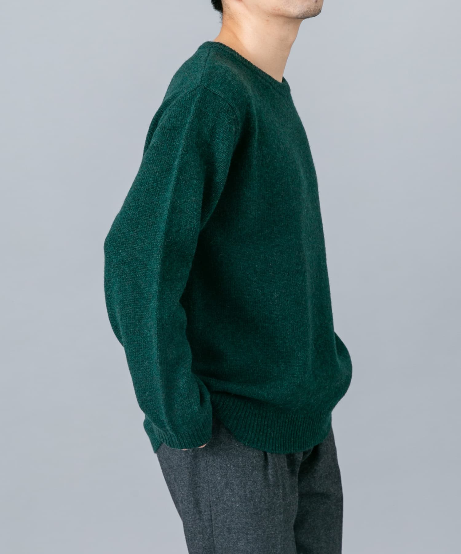 GREEN