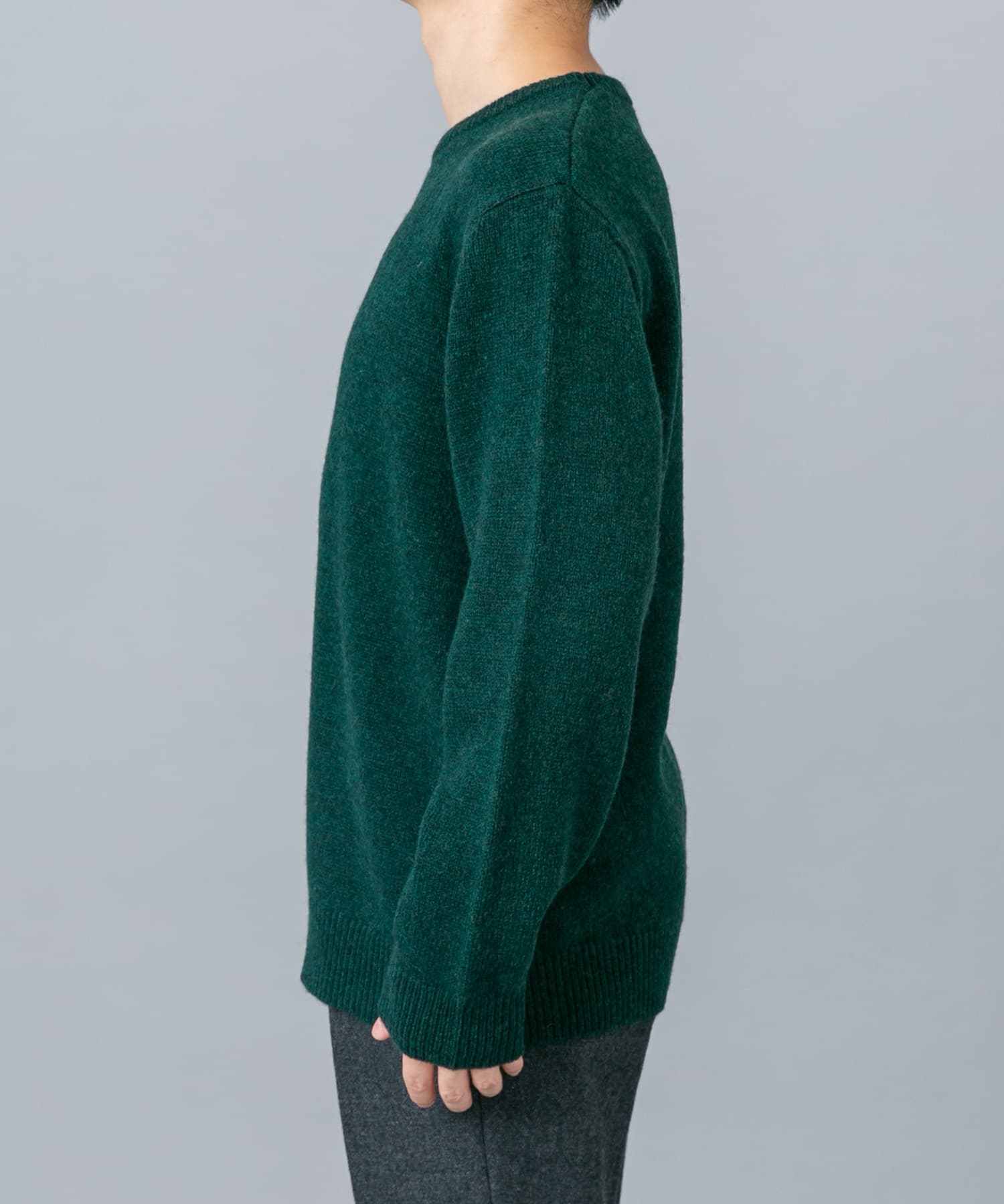 GREEN