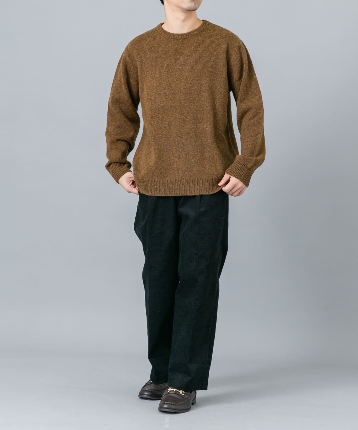 KHAKI