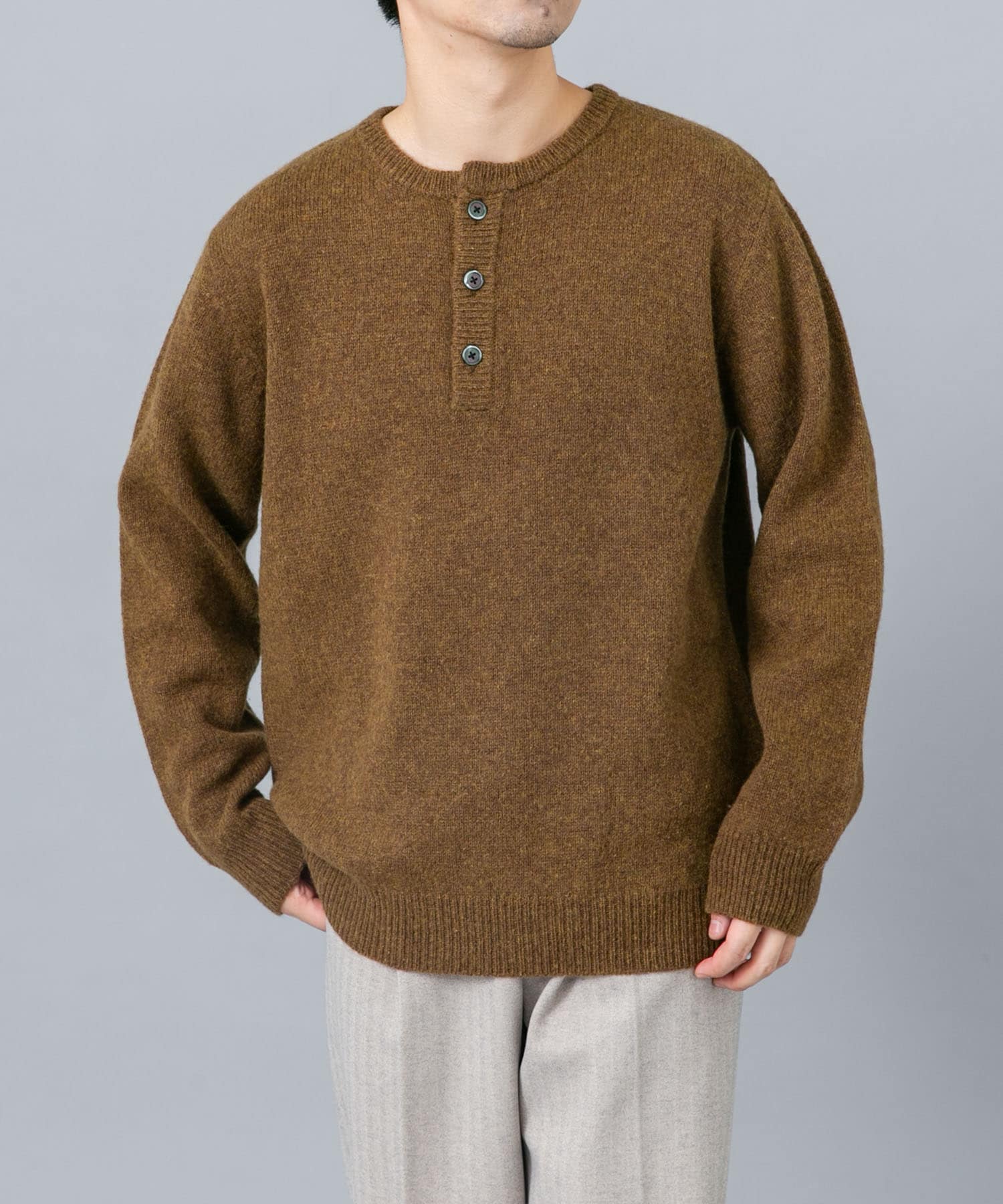 KHAKI