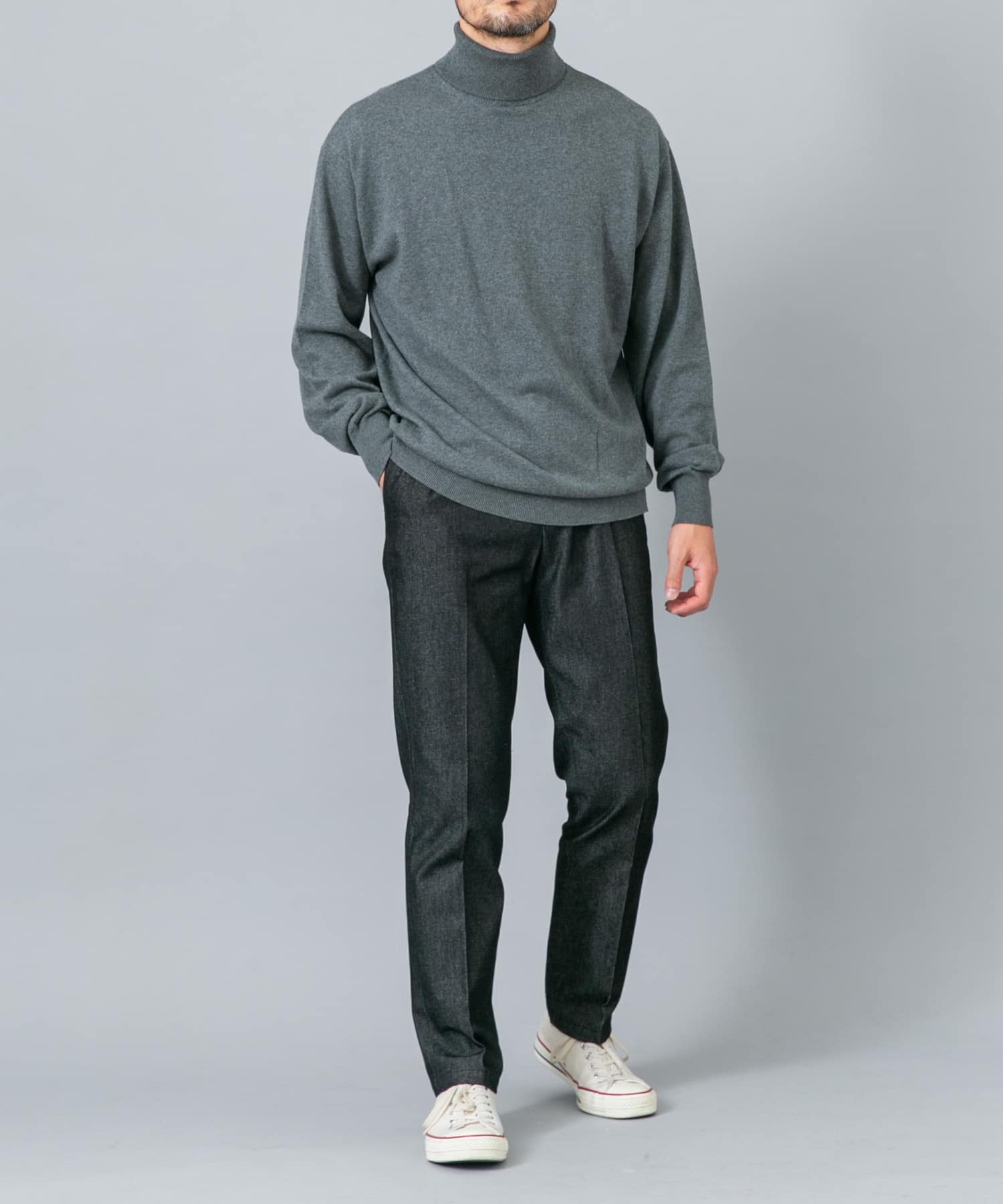 GRAY