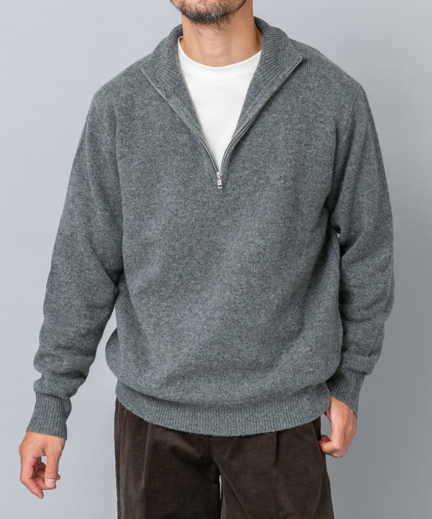 GRAY