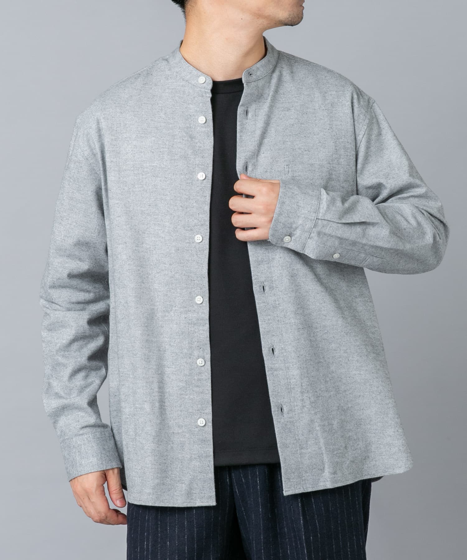 GRAY